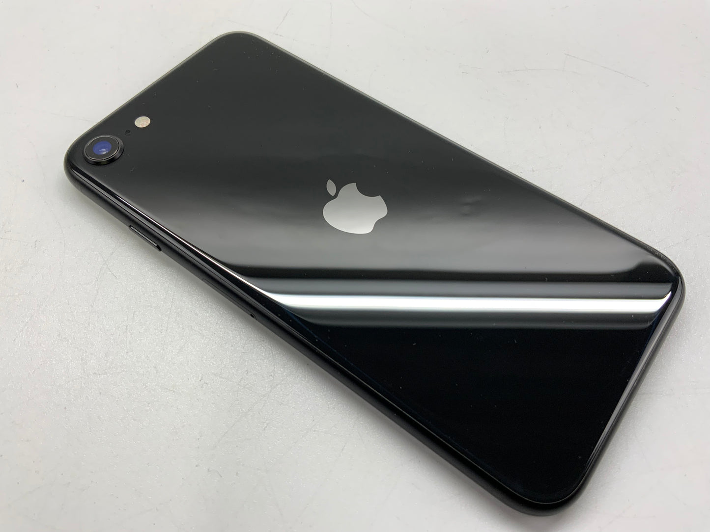 APPLE iPhone SE 2nd Gen A2275 64GB Verizon Black/Gray iOS