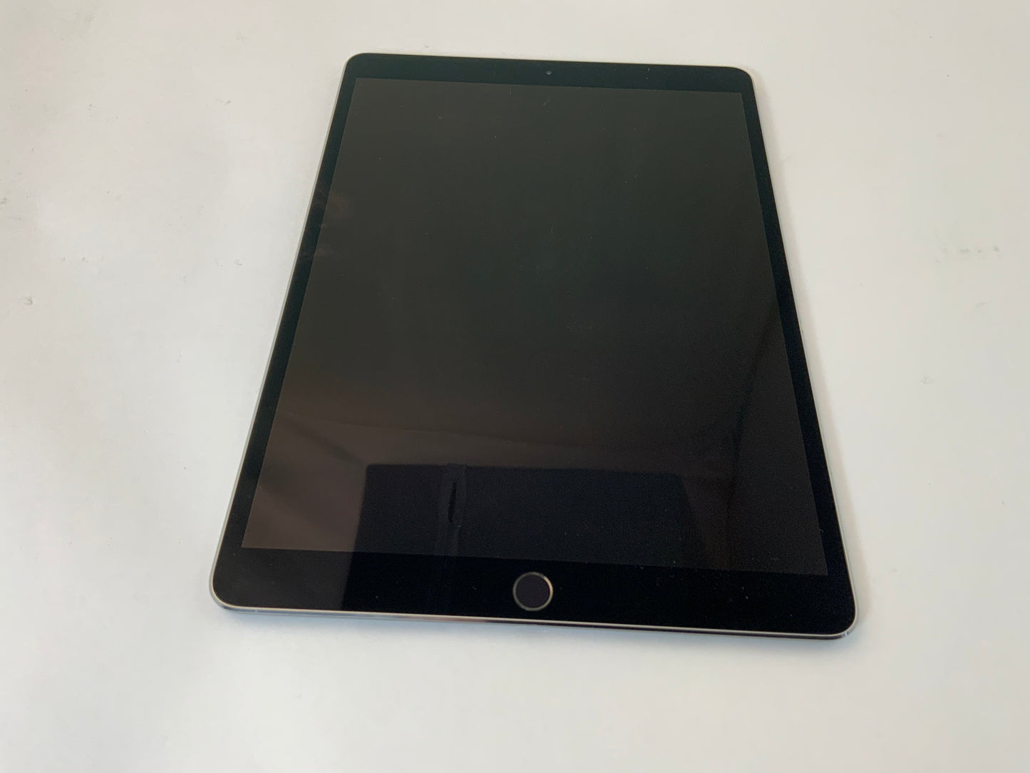 APPLE iPad Pro A1701 10.5" 64GB WiFi iOS Space Gray iOS - Very Good