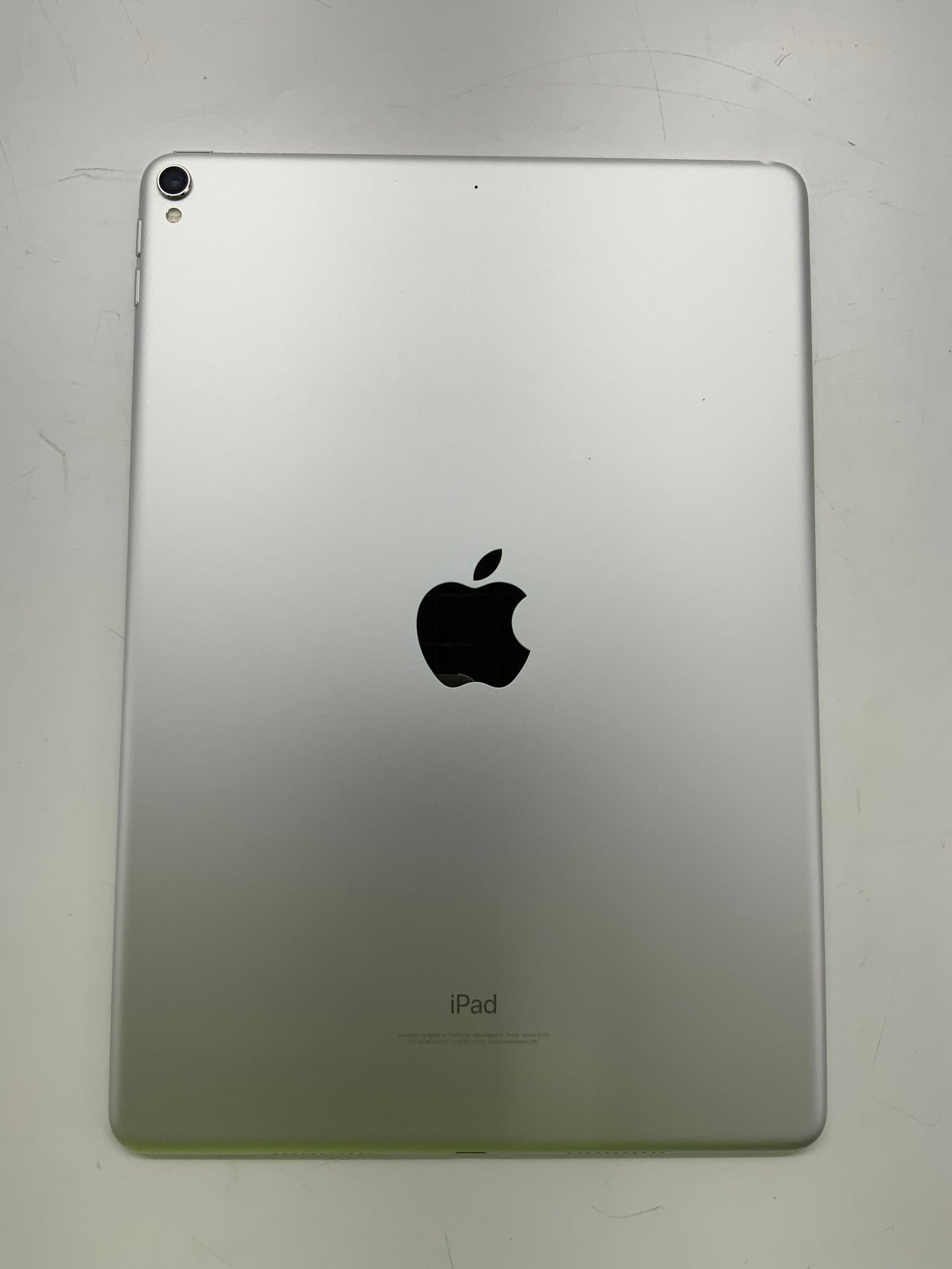 APPLE iPad Pro A1701 10.5" 64GB WiFi iOS Space Gray iOS - Very Good