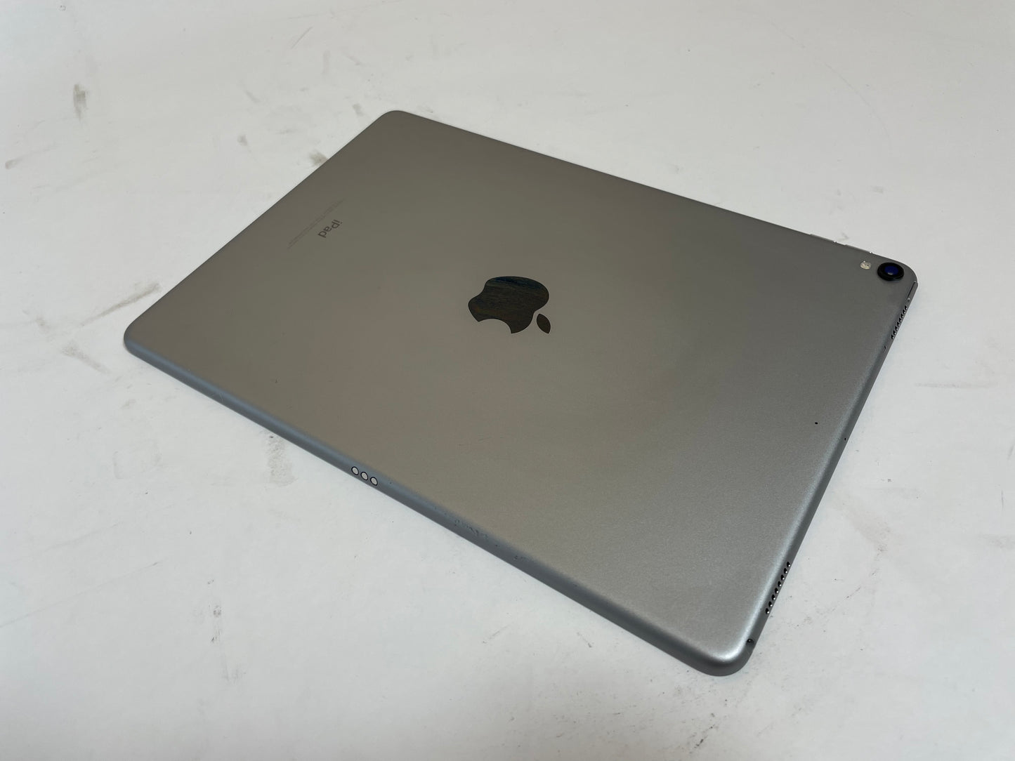 APPLE iPad Pro A1701 10.5" 64GB WiFi iOS Space Gray iOS - Very Good