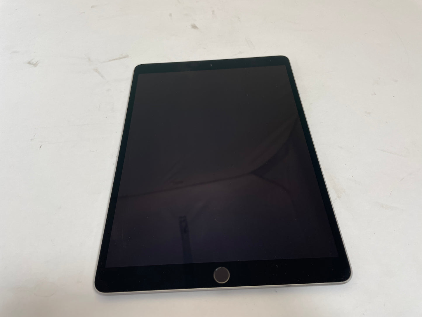 APPLE iPad Pro A1701 10.5" 64GB WiFi iOS Space Gray iOS - Very Good