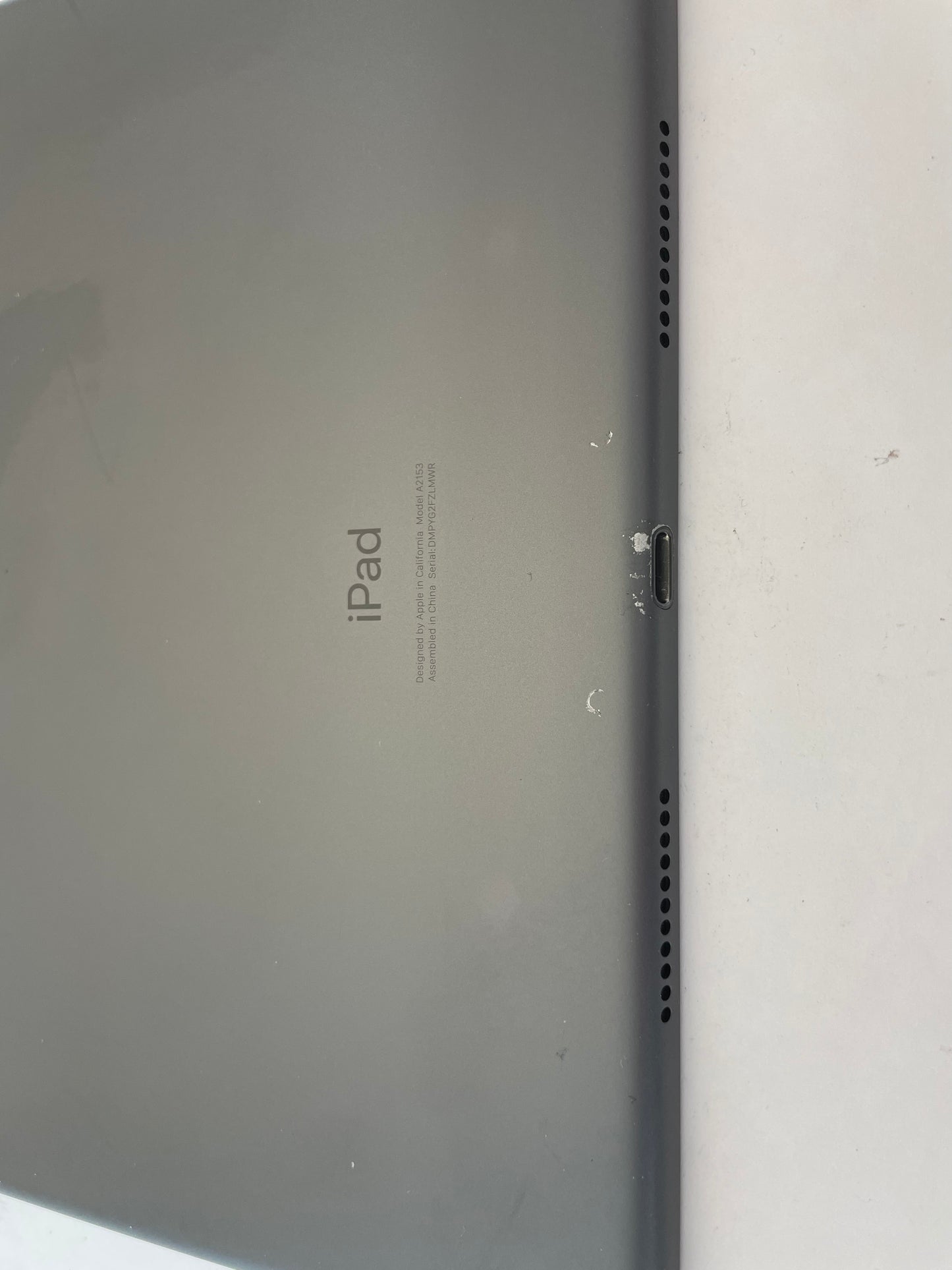 APPLE iPad Air 3rd Gen A2153 10.5" 64GB Unlocked Space Gray iOS