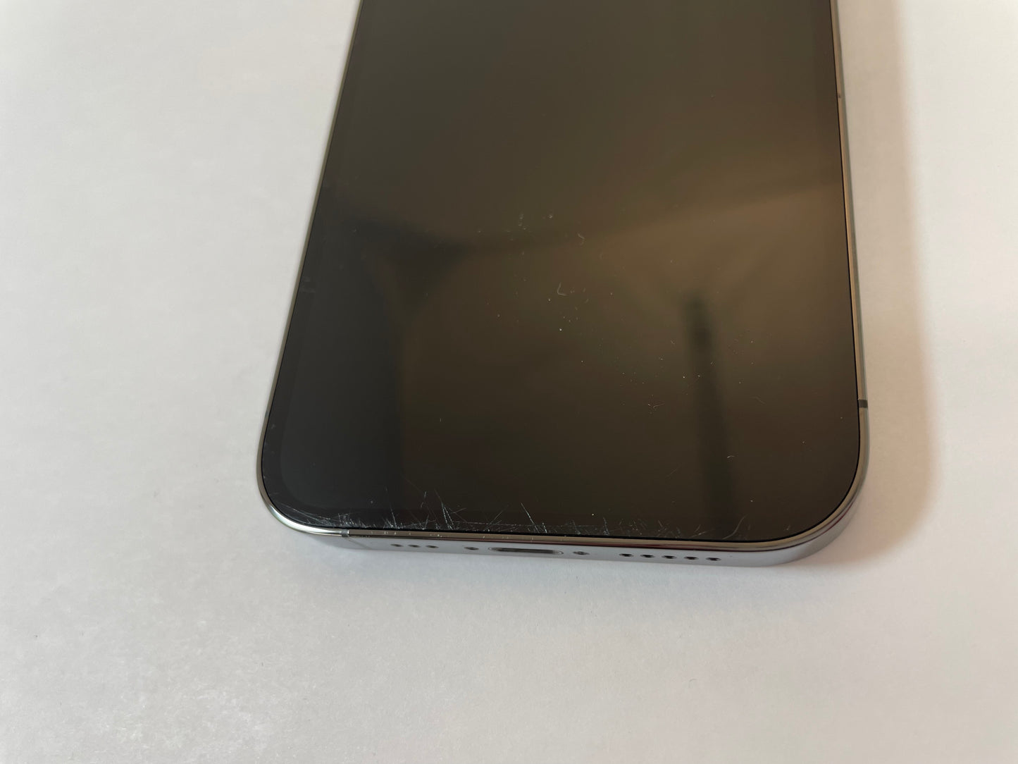 APPLE iPhone 13 Pro A2483 256GB Black & Gray Unlocked iOS