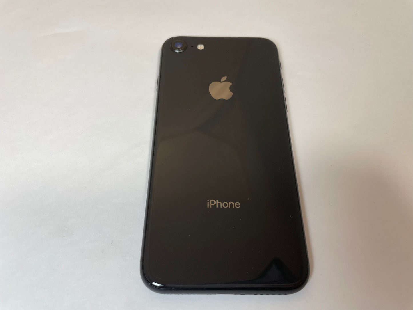 APPLE iPhone 8 A1905 64GB Unlocked Space Gray iOS -Very Good