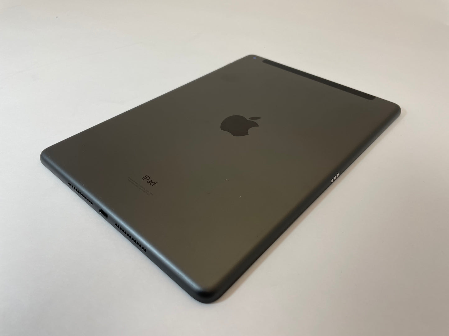 APPLE iPad 9th Gen A2603 10.2" 64GB Unlocked Black & Gray iOS