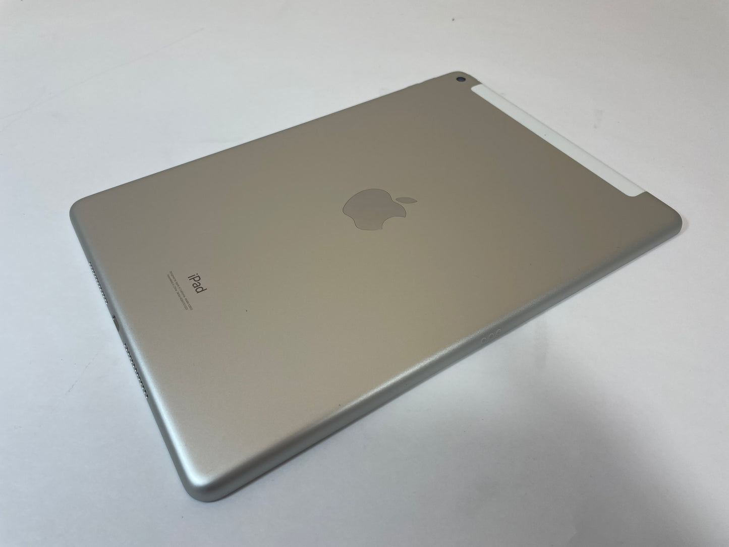 APPLE iPad 9th Gen A2603 10.2" 64GB Sliver & Black Unlocked iOS