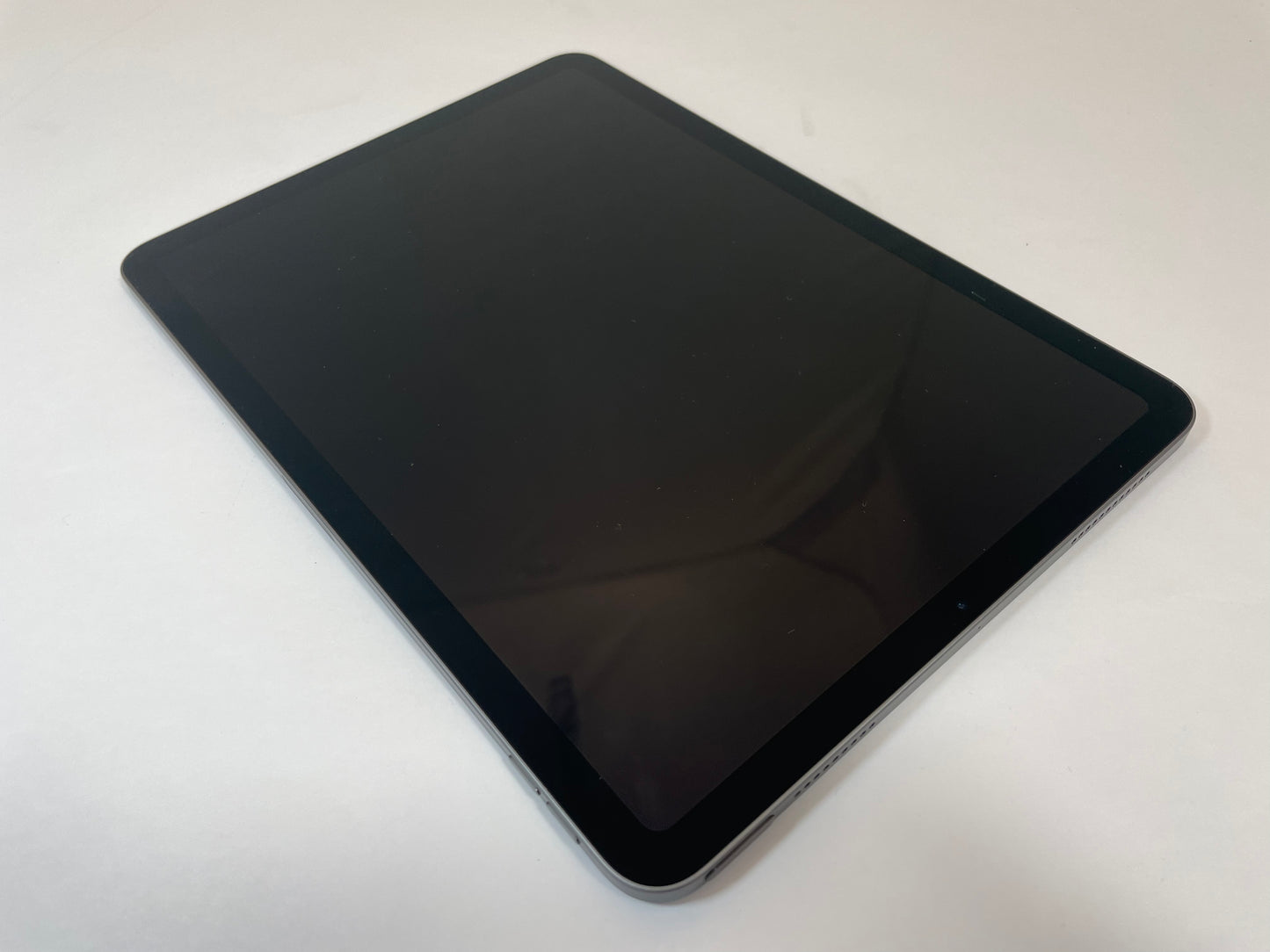 APPLE iPad Air 4th Gen A2316 10.9" 64GB Black & Gray WiFi Only iOS -Very Good