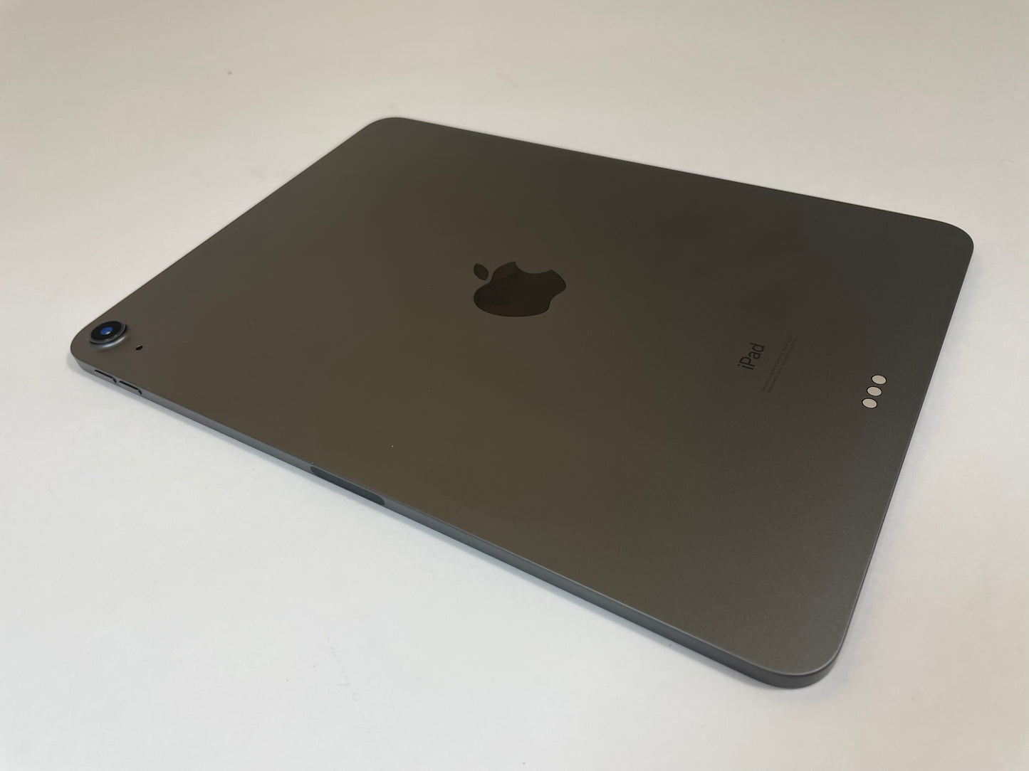 APPLE iPad Air 4th Gen A2316 10.9" 64GB Black & Gray WiFi Only iOS -Very Good