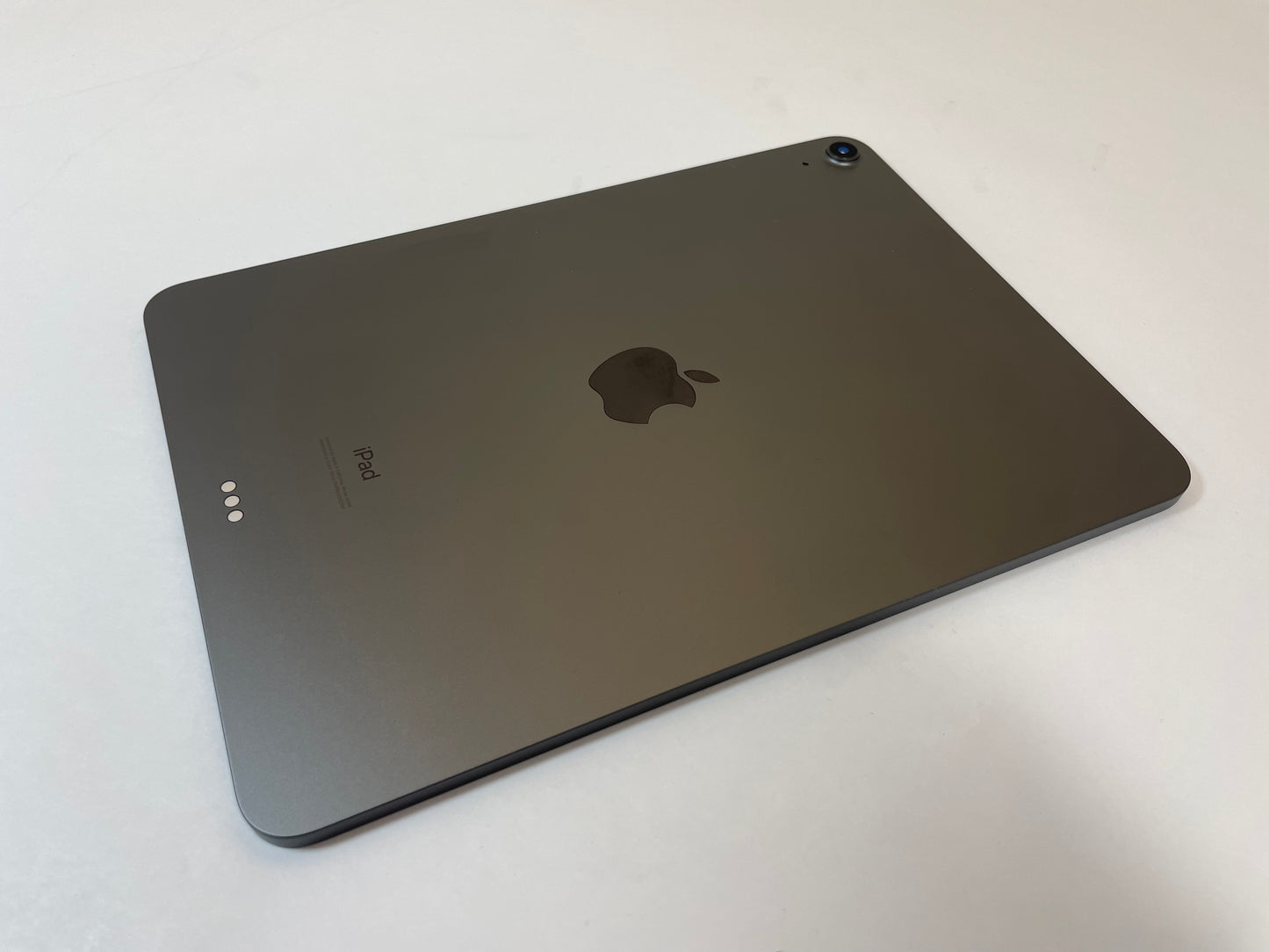 APPLE iPad Air 4th Gen A2316 10.9" 64GB Black & Gray WiFi Only iOS -Very Good