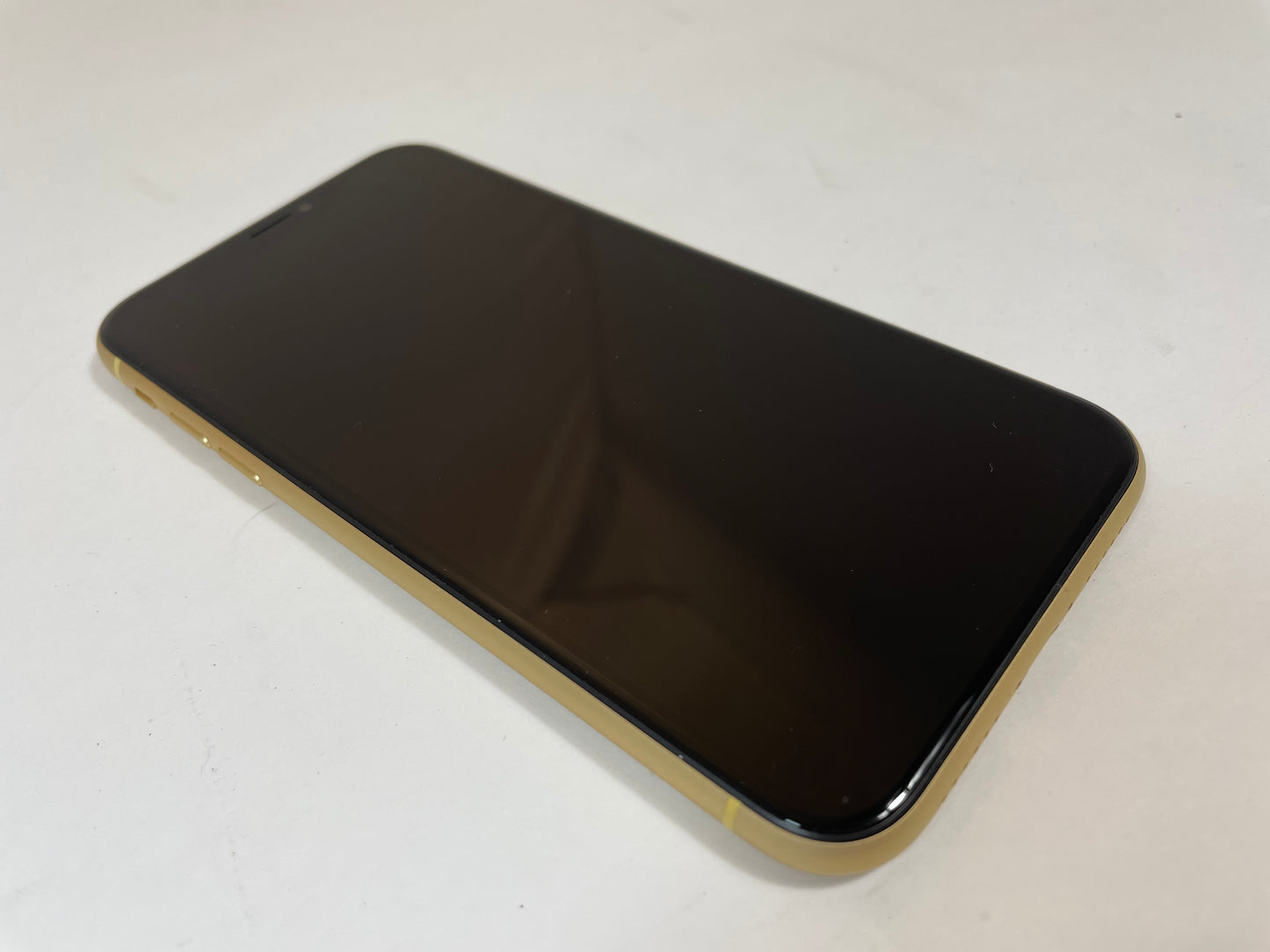 APPLE iPhone XR A1984 64GB Yellow AT&T iOS - Good