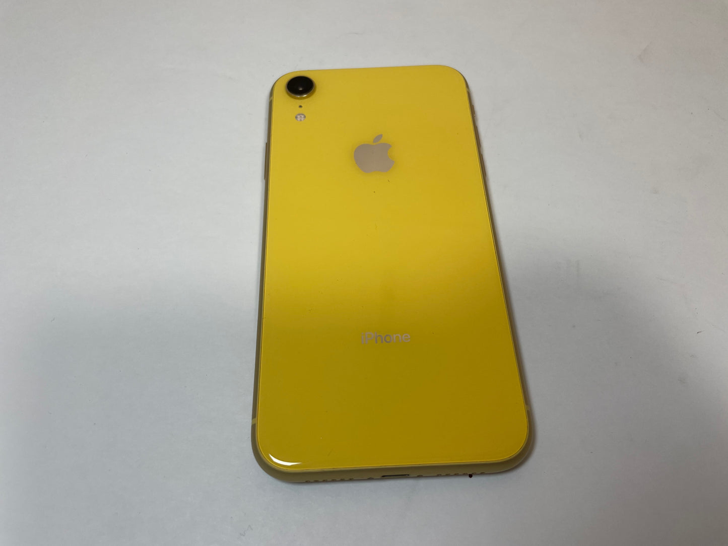 APPLE iPhone XR A1984 64GB Yellow AT&T iOS - Good