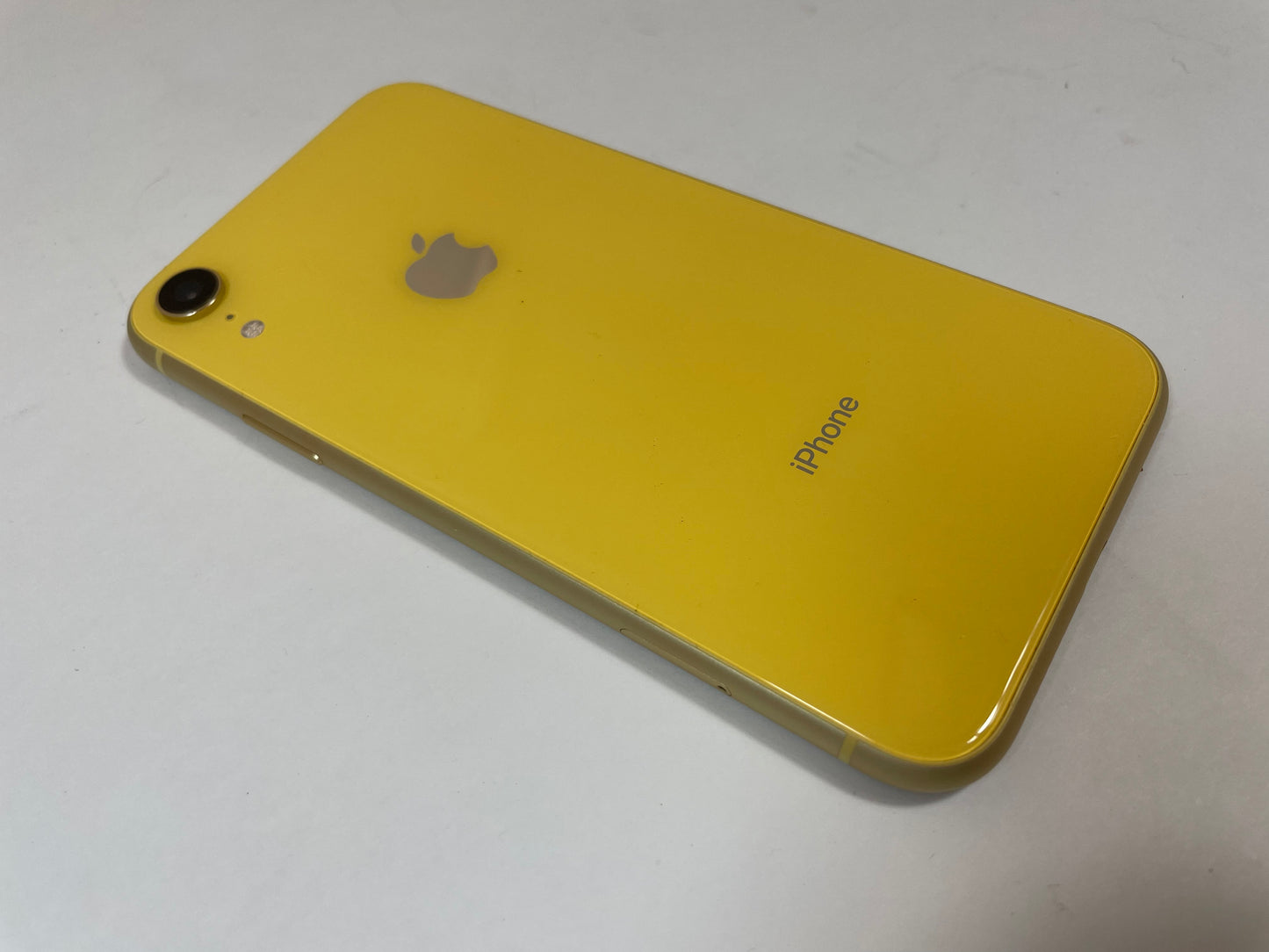 APPLE iPhone XR A1984 64GB Yellow AT&T iOS - Good