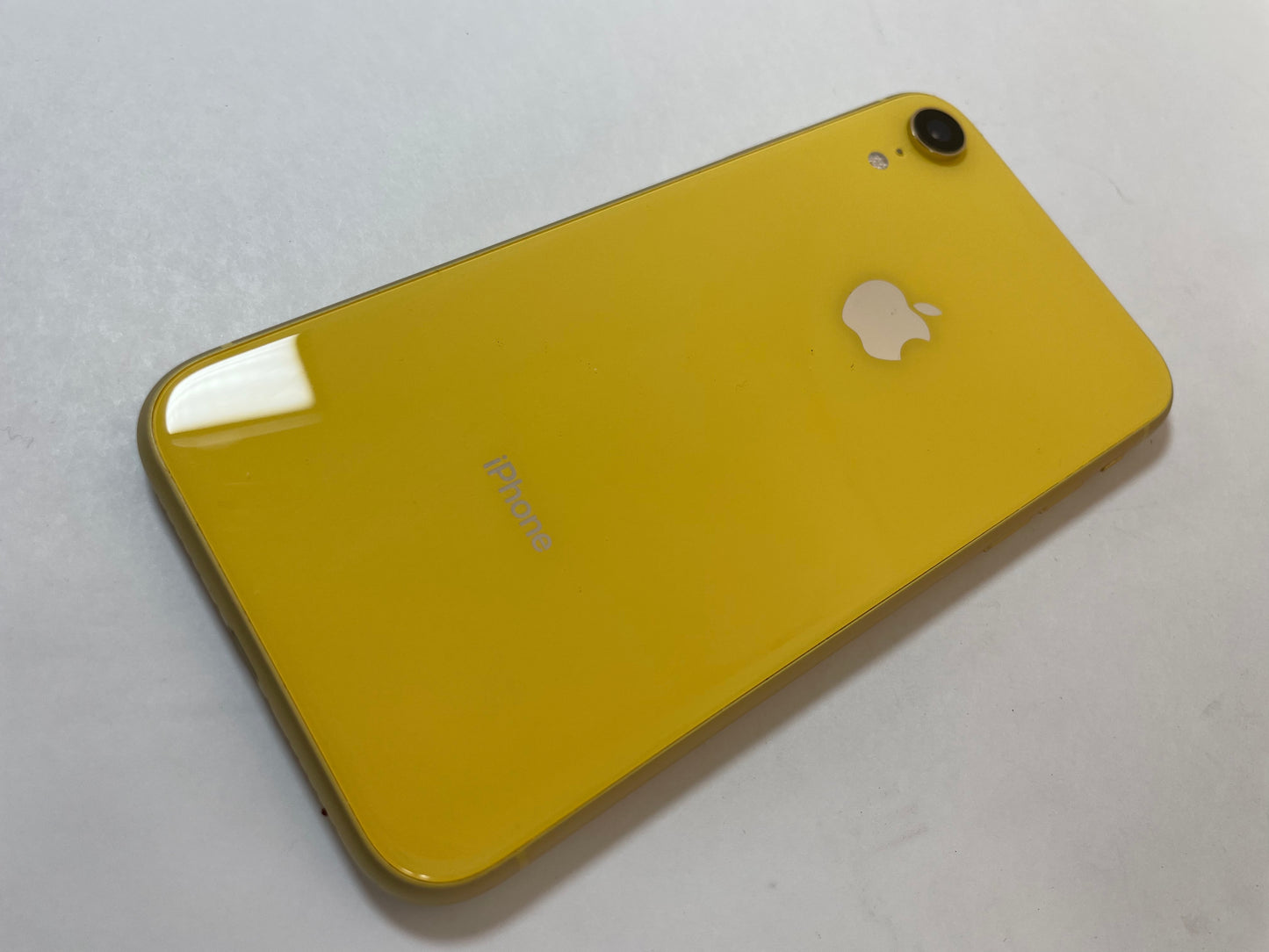 APPLE iPhone XR A1984 64GB Yellow AT&T iOS - Good