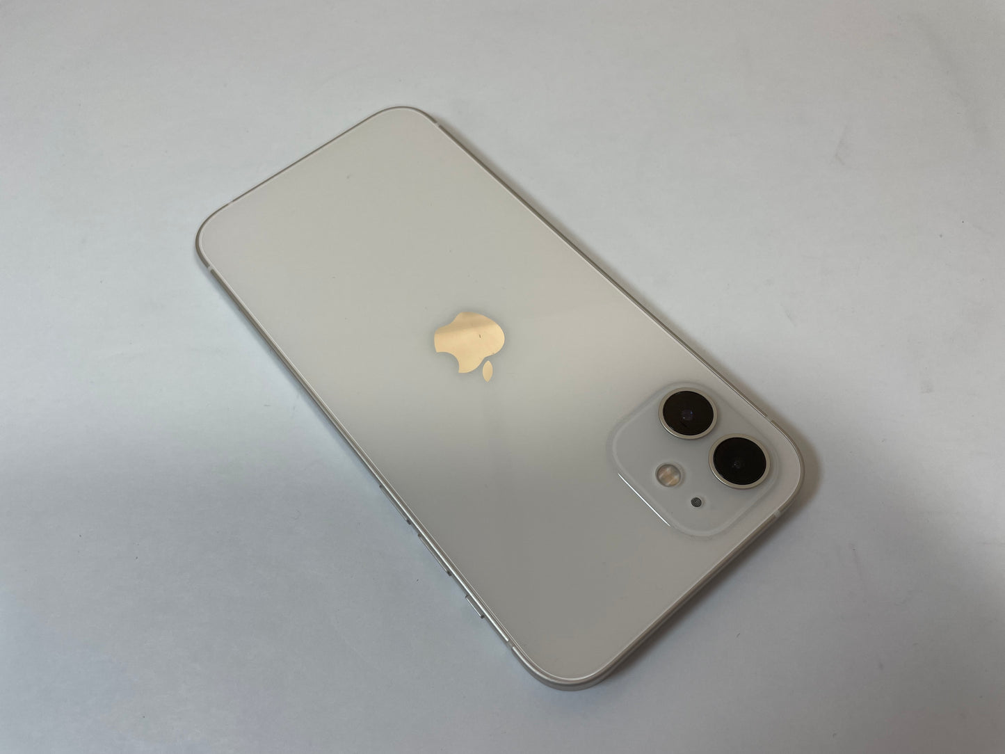 APPLE iPhone 12 A2172 128GB AT&T White iOS