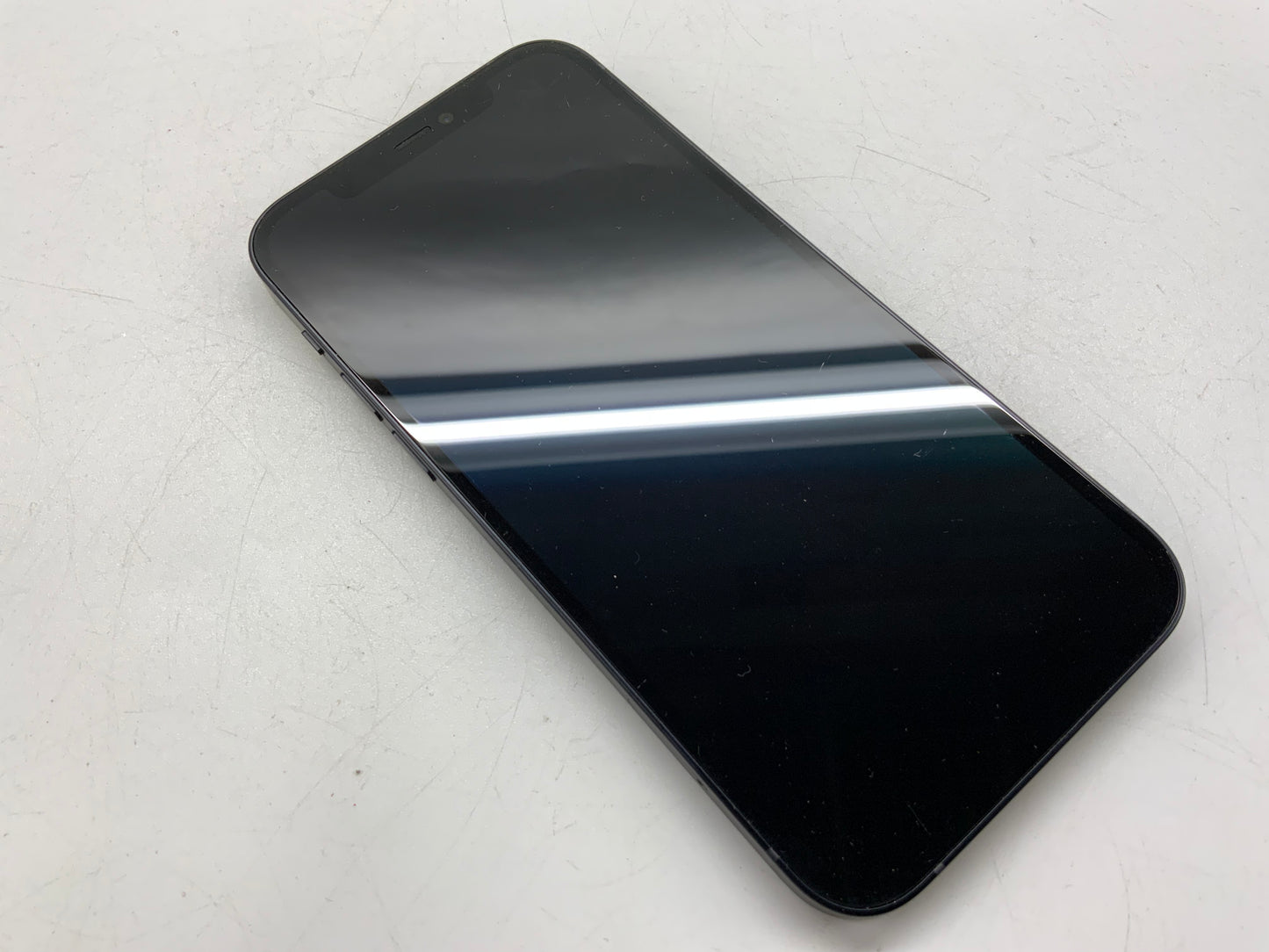 APPLE iPhone 12 A2172 128GB Verizon (Unlocked) Black iOS 18