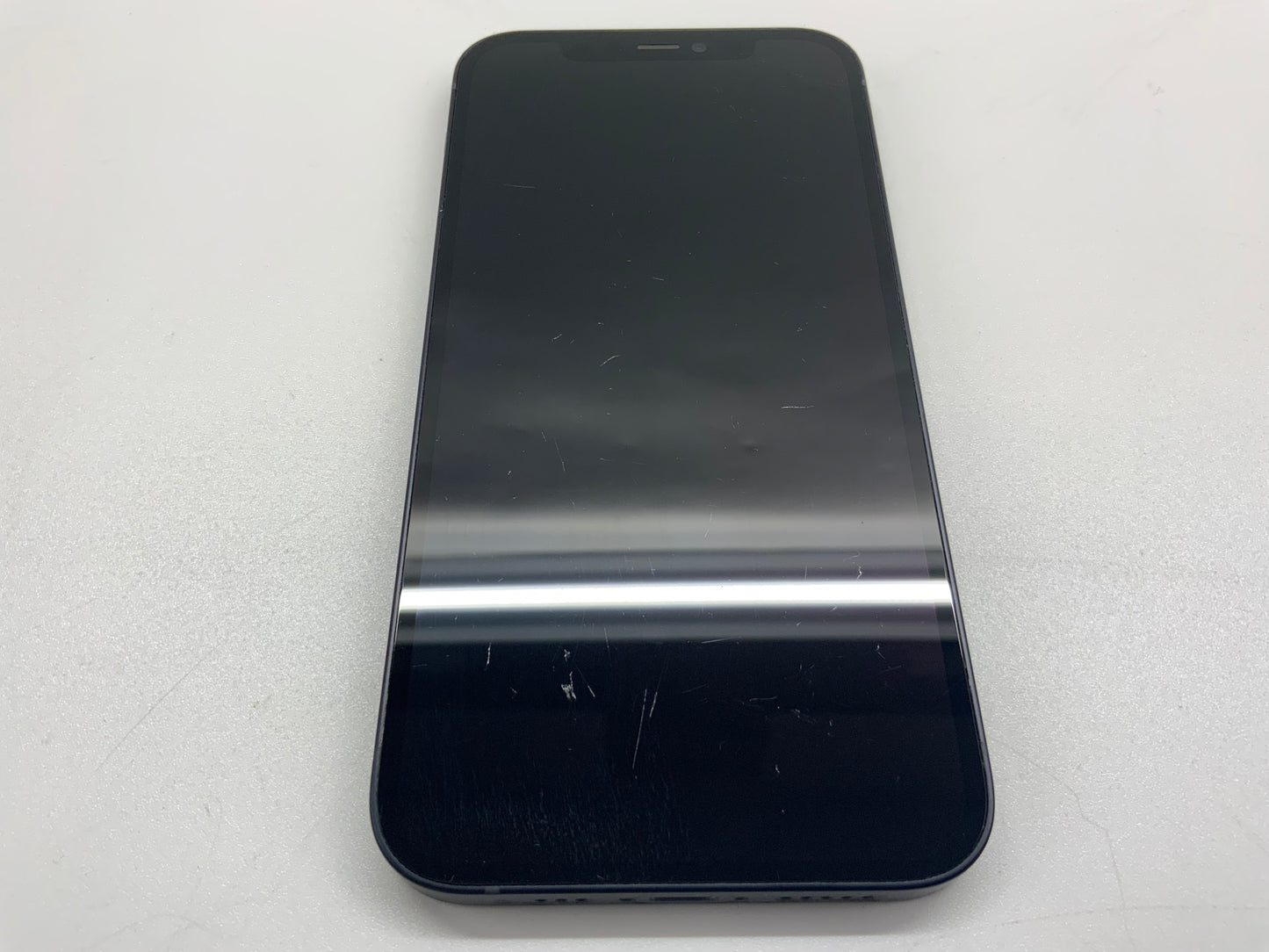APPLE iPhone 12 A2172 128GB Verizon (Unlocked) Black iOS 18