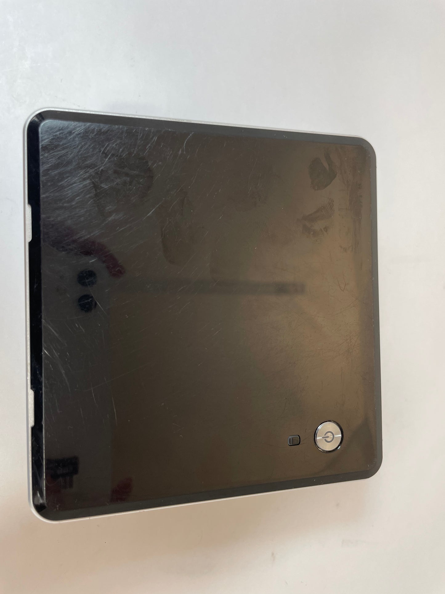 INTEL NUC5I7RYB Mini PC Core i7 5557U 0GB 4GB RAM -NO AC or OS Included