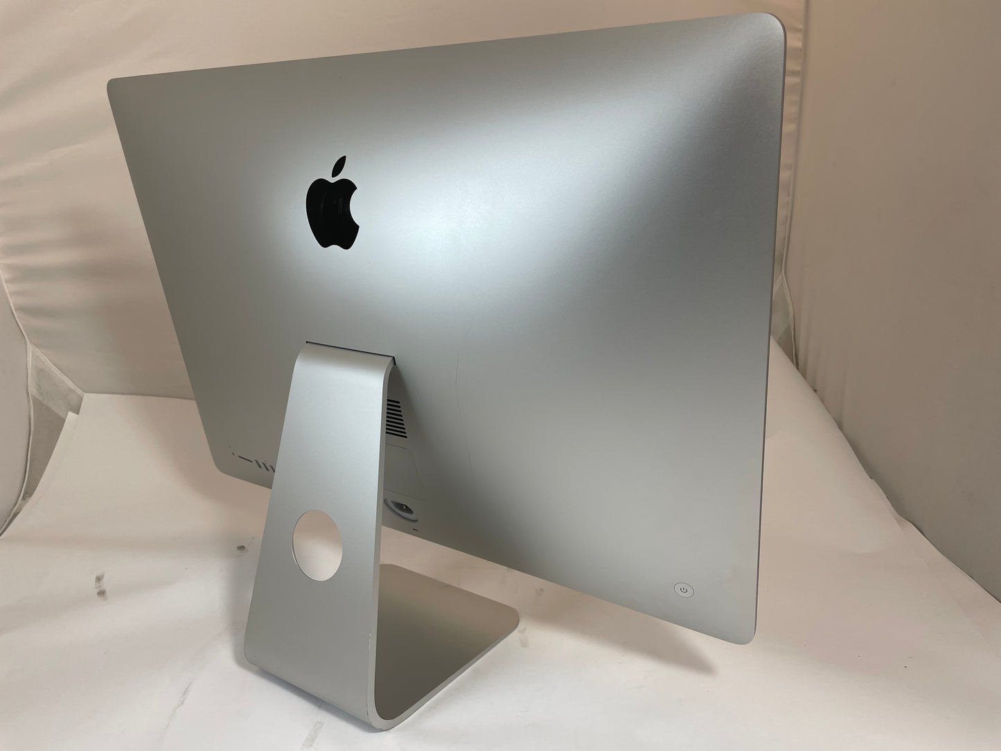 APPLE iMac A2115 2020 27" Core i5-10500 256GB 16GB Sonoma
