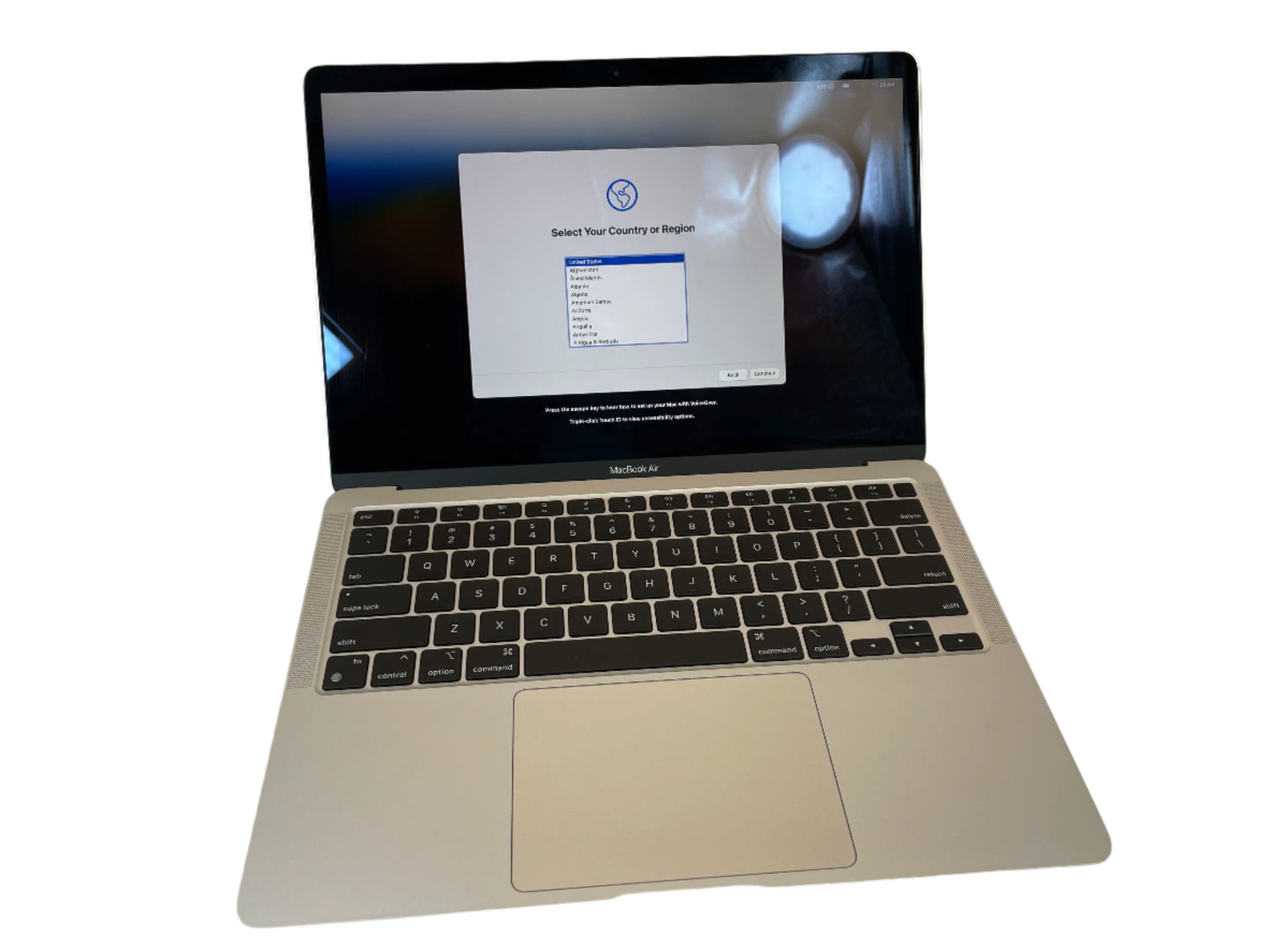 APPLE MacBook Air A2337 2020 M1 128GB 8GB Silver Sonoma -Good