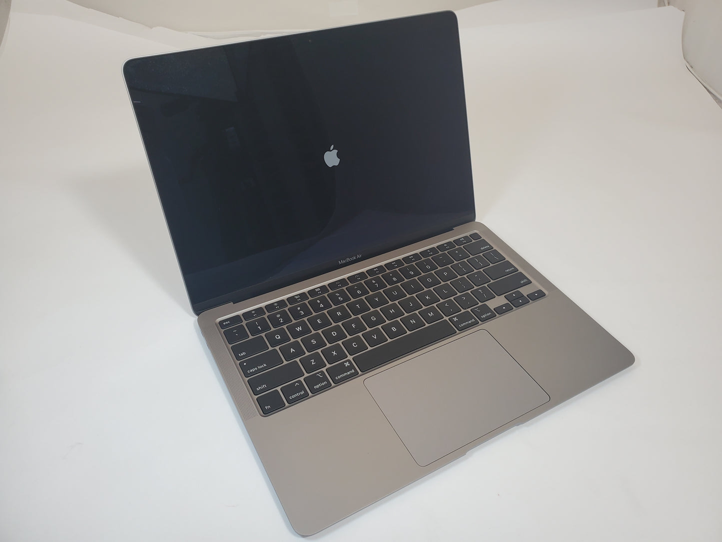 APPLE MacBook Air A2179 2020 13" Core i3 1000NG4 256GB 8GB Gray Sequoia -Good