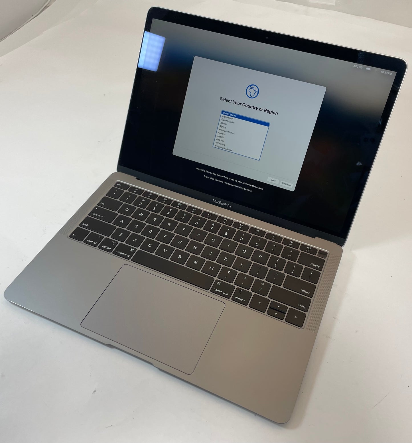 APPLE MacBook Air A1932 2018 13" i5 8210Y 256GB 8GB SSD Gray Sonoma -SEE PHOTOS