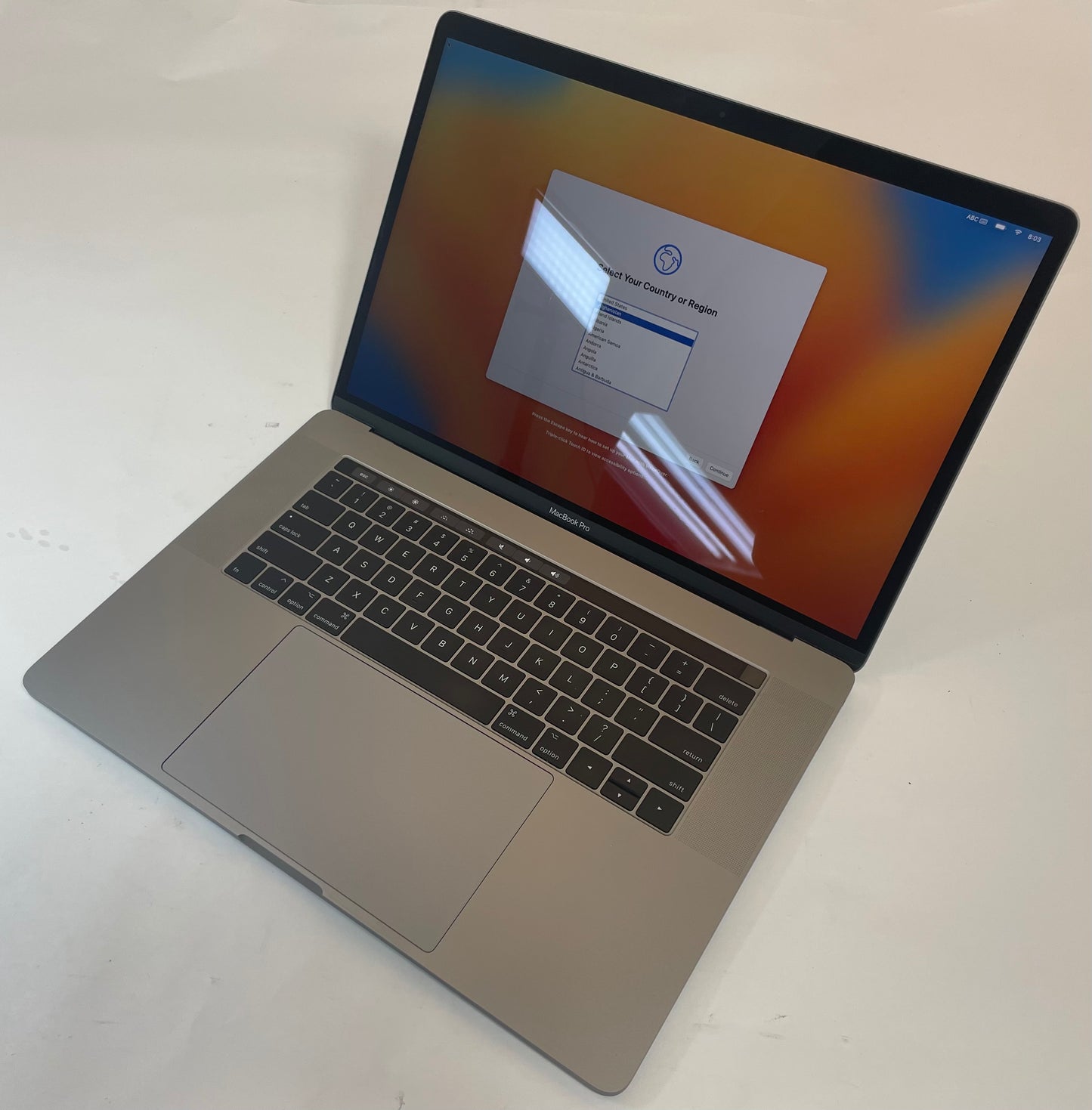 APPLE MacBook Pro A1707 2017 15" Core i7 7820HQ 500GB 16GB NVMe Gray Ventura