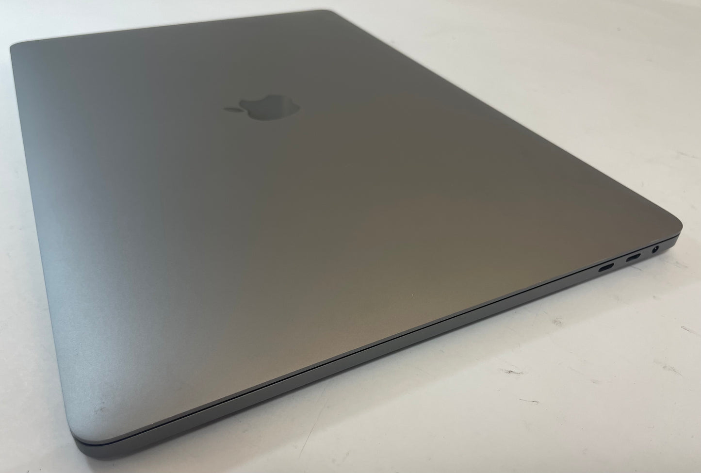 APPLE MacBook Pro A1707 2017 15" Core i7 7820HQ 500GB 16GB NVMe Gray Ventura