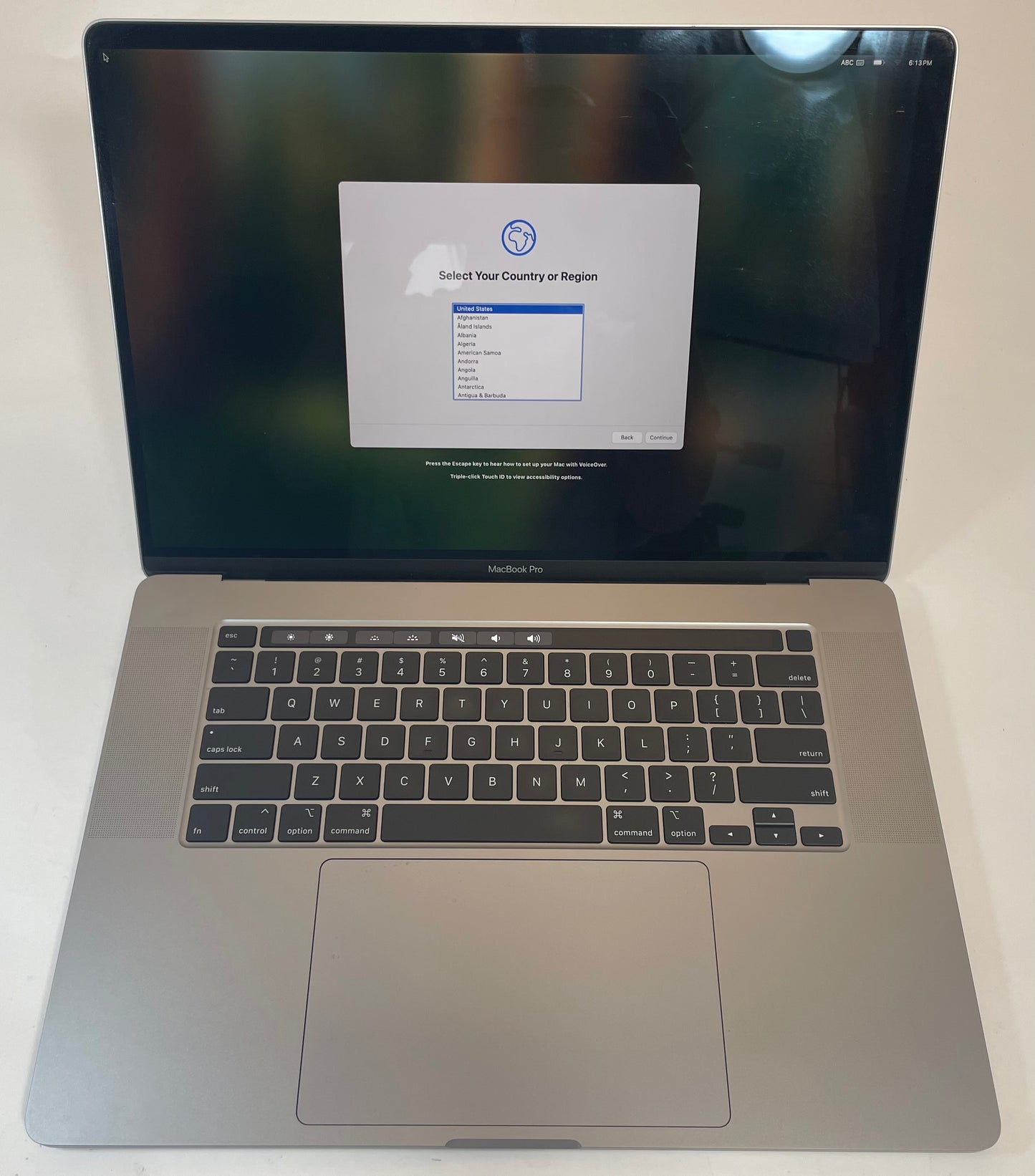 APPLE MacBook Pro A2141 2019 16" Core i7 9750H 1TB 16GB NVMe Gray Sequoia
