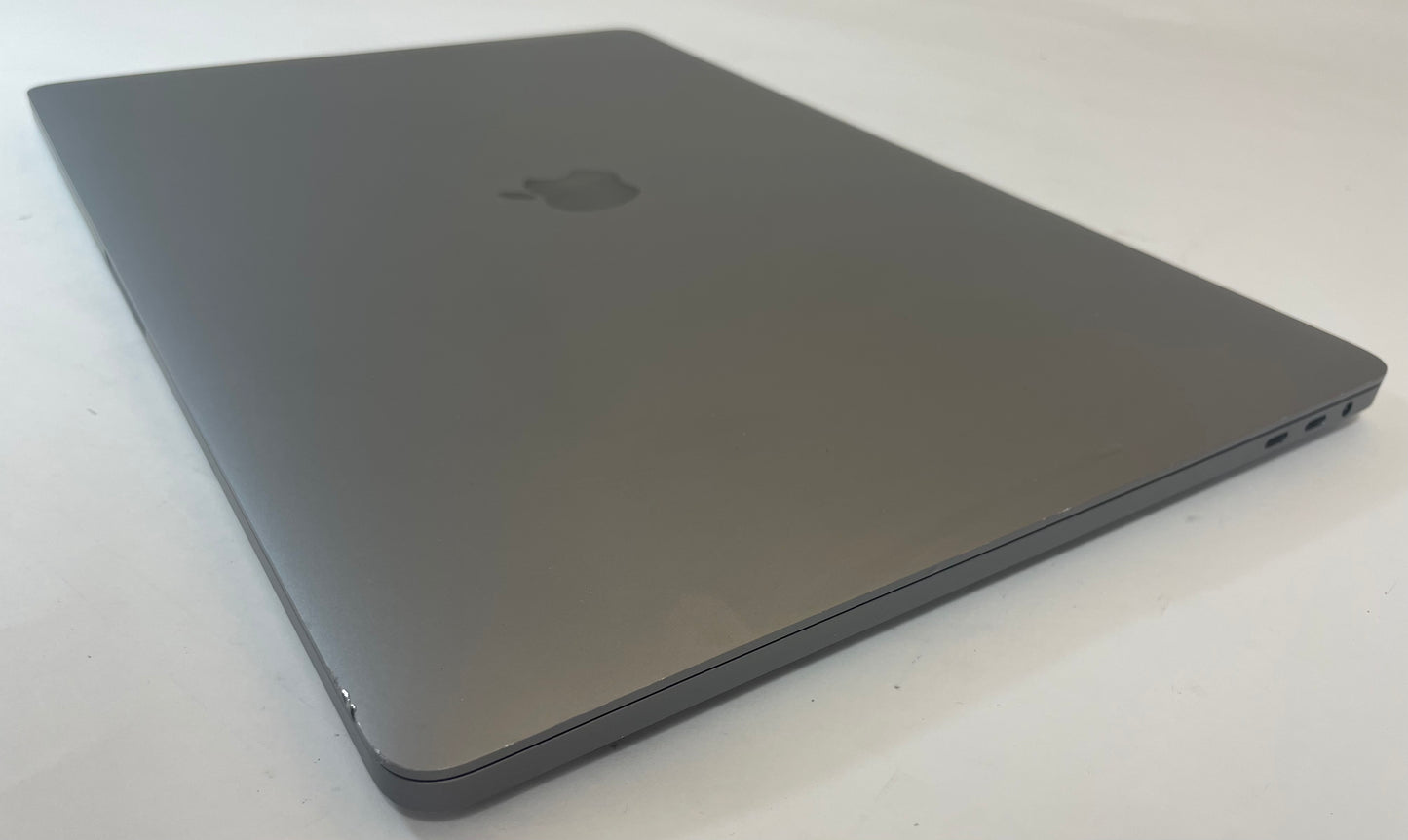 APPLE MacBook Pro A2141 2019 16" Core i7 9750H 1TB 16GB NVMe Gray Sequoia
