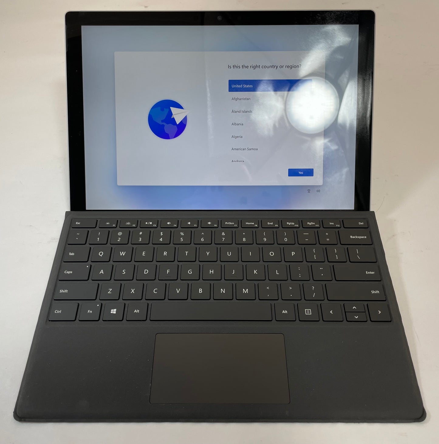 MICROSOFT SURFACE PRO 7+ i5 1135G7 256GB 8GB NVMe WIN11P - Very Good-W/ Keyboard