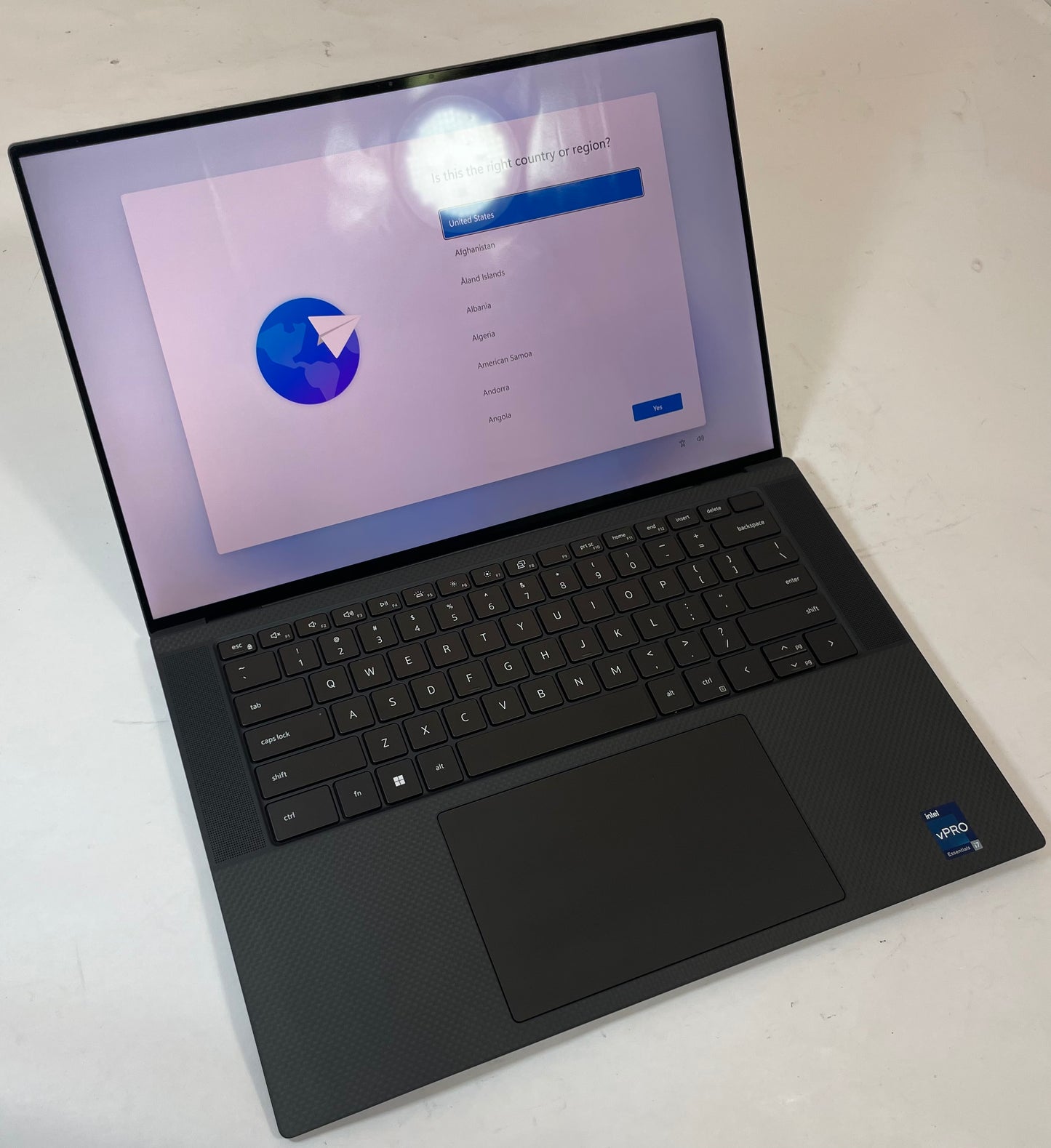 DELL PRECISION 5570 15" Touch Laptop Core i7 12700H 512GB 32GB NVMe WIN11P