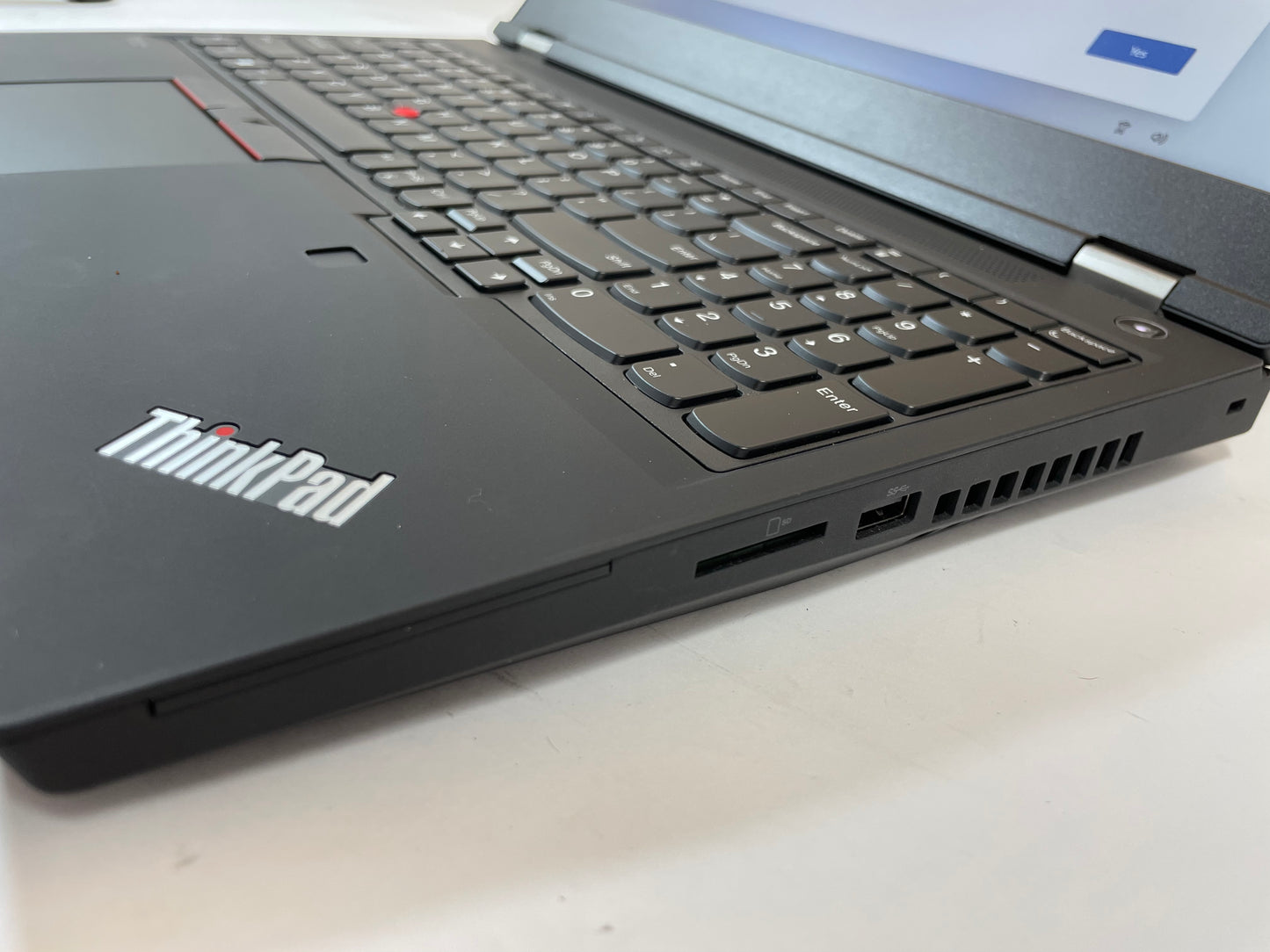 LENOVO THINKPAD P15 GEN 2 15.6" Laptop Core i7 11800H 512GB 32GB WIN11-Very Good