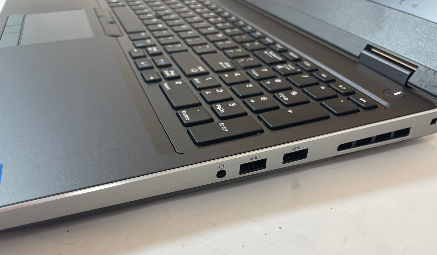 DELL PRECISION 7540 15" Laptop Core i7 9850H 32GB 512GB NVMe Windows 11 -Good