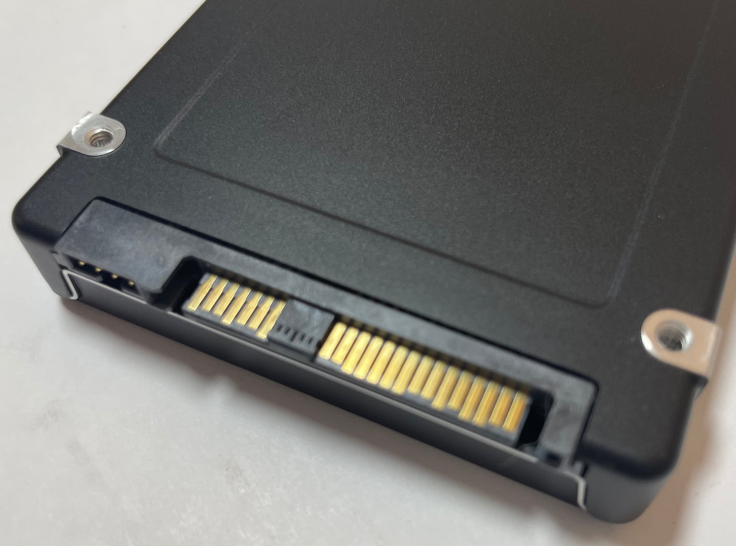 DELL EMC SAMSUNG MZ-ILG3T80 2.5" 3.84TB SAS SSD -Excellent