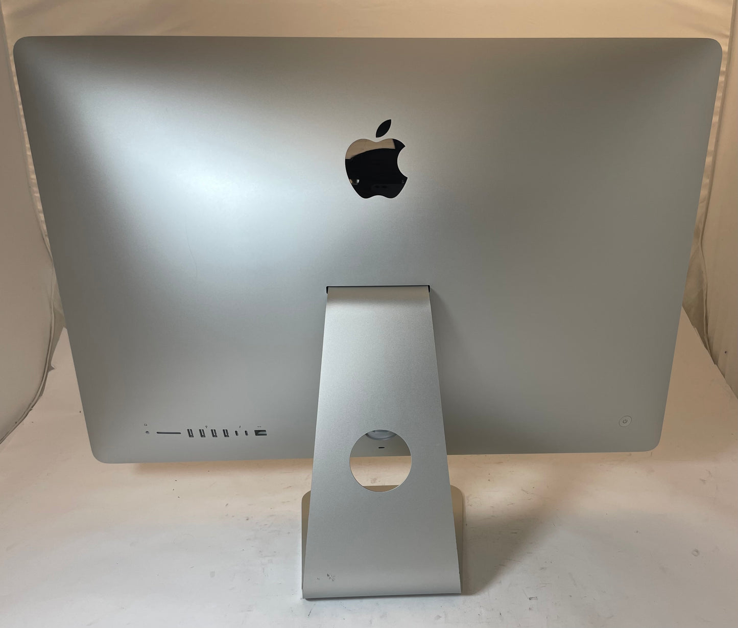 APPLE iMac A2115 2019 27" Core i5-8500 8GB 256GB SSD Silver Sequoia -Good
