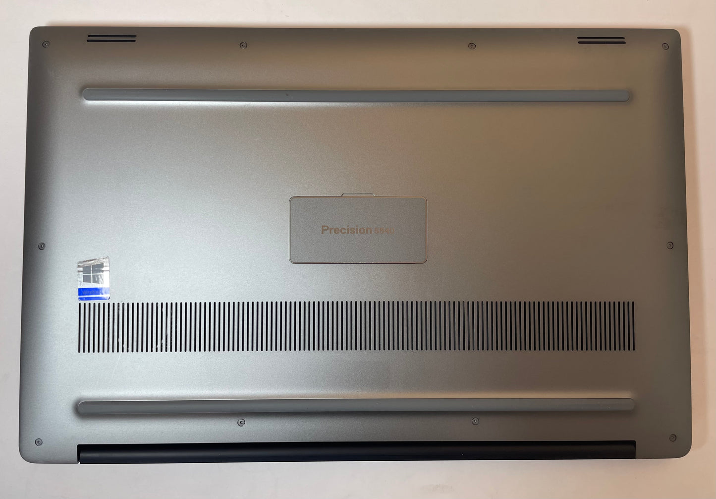 DELL PRECISION 5540 15" Laptop Core i7 9850H 32GB 256GB NVMe Gray Windows 11