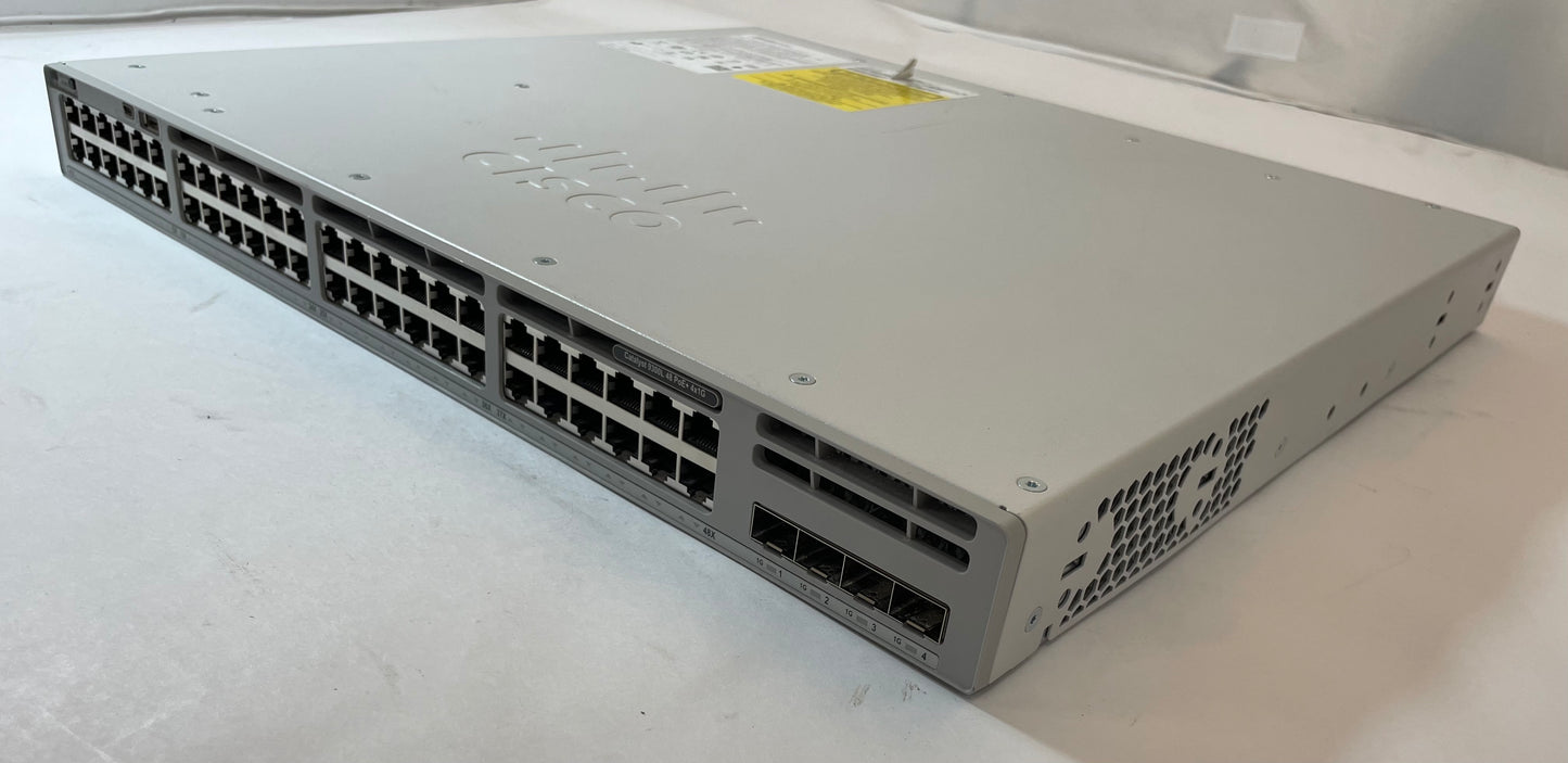 CISCO Catalyst 9300L Series 48-Port Ethernet Switch C9300L-48P-4G-E V01 -Good
