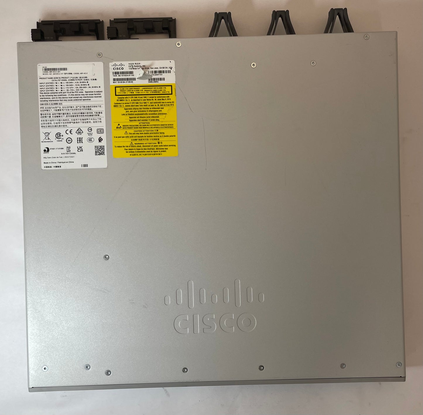 CISCO Catalyst 9300L Series 48-Port Ethernet Switch C9300L-48P-4G-E V01 -Good