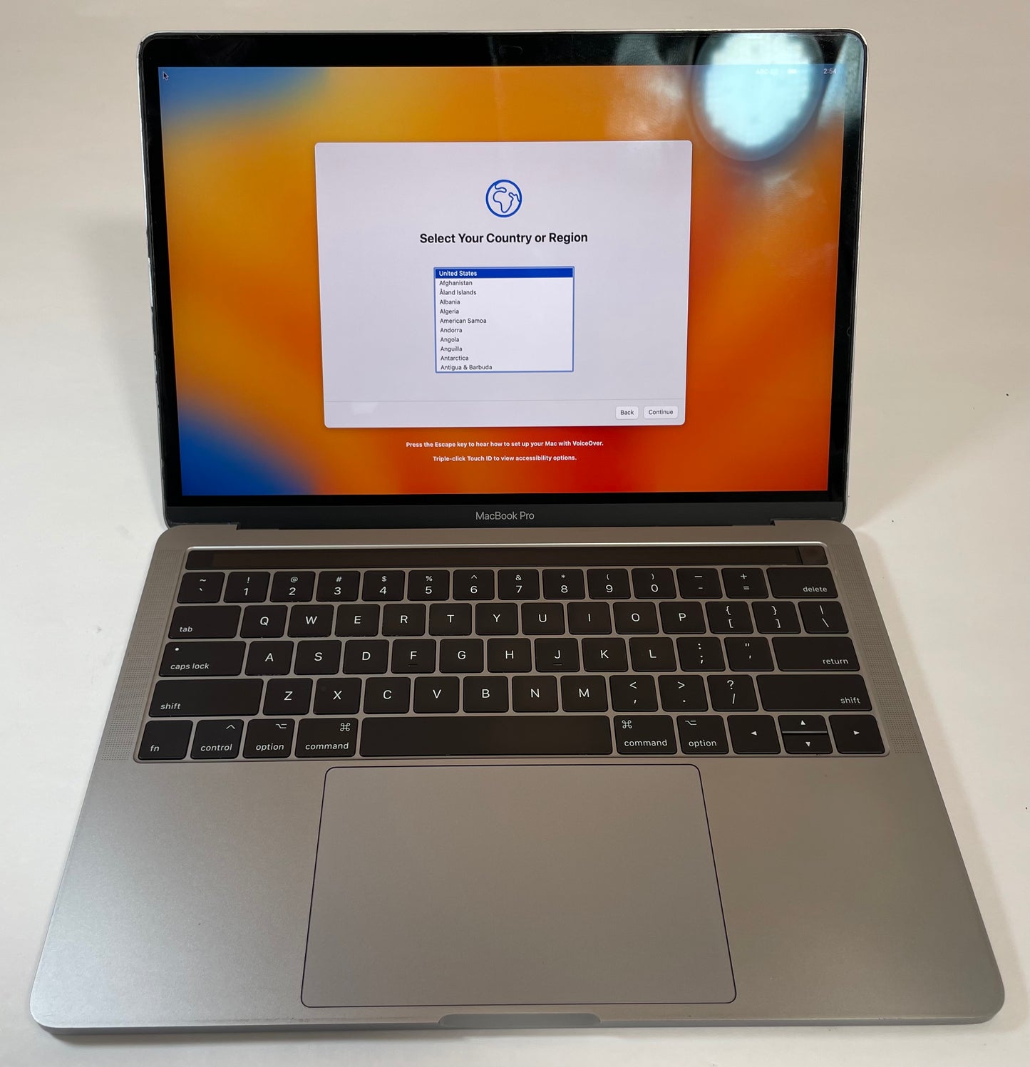 APPLE MacBook Pro A1706 2017 13" i5-7267U 16GB 512GB SSD Ventura -SEE PHOTOS