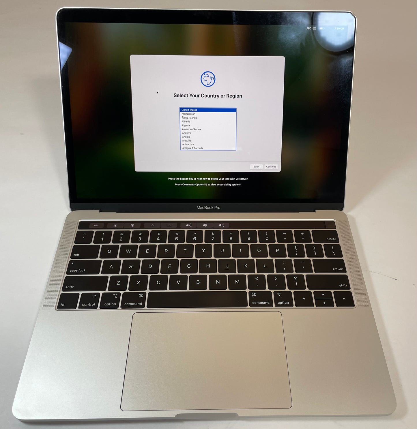 APPLE MacBook Pro A1989 2019 13" Core i5 8279U 16GB 512GB SSD Silver Sequoia