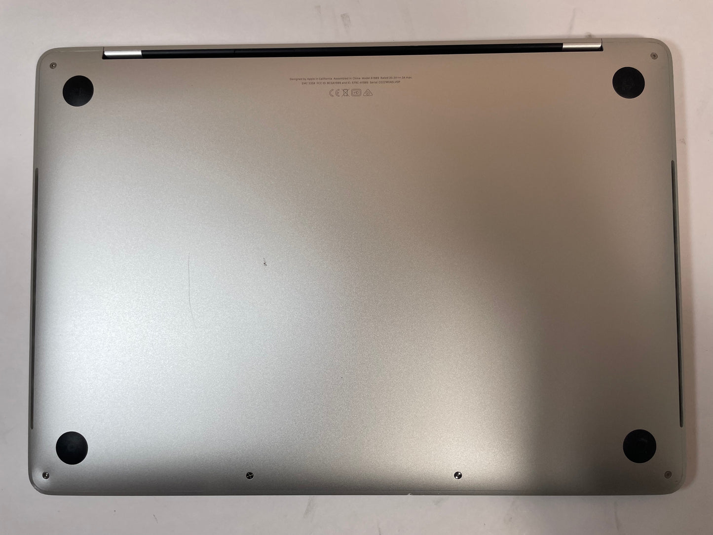 APPLE MacBook Pro A1989 2019 13" Core i5 8279U 16GB 512GB SSD Silver Sequoia