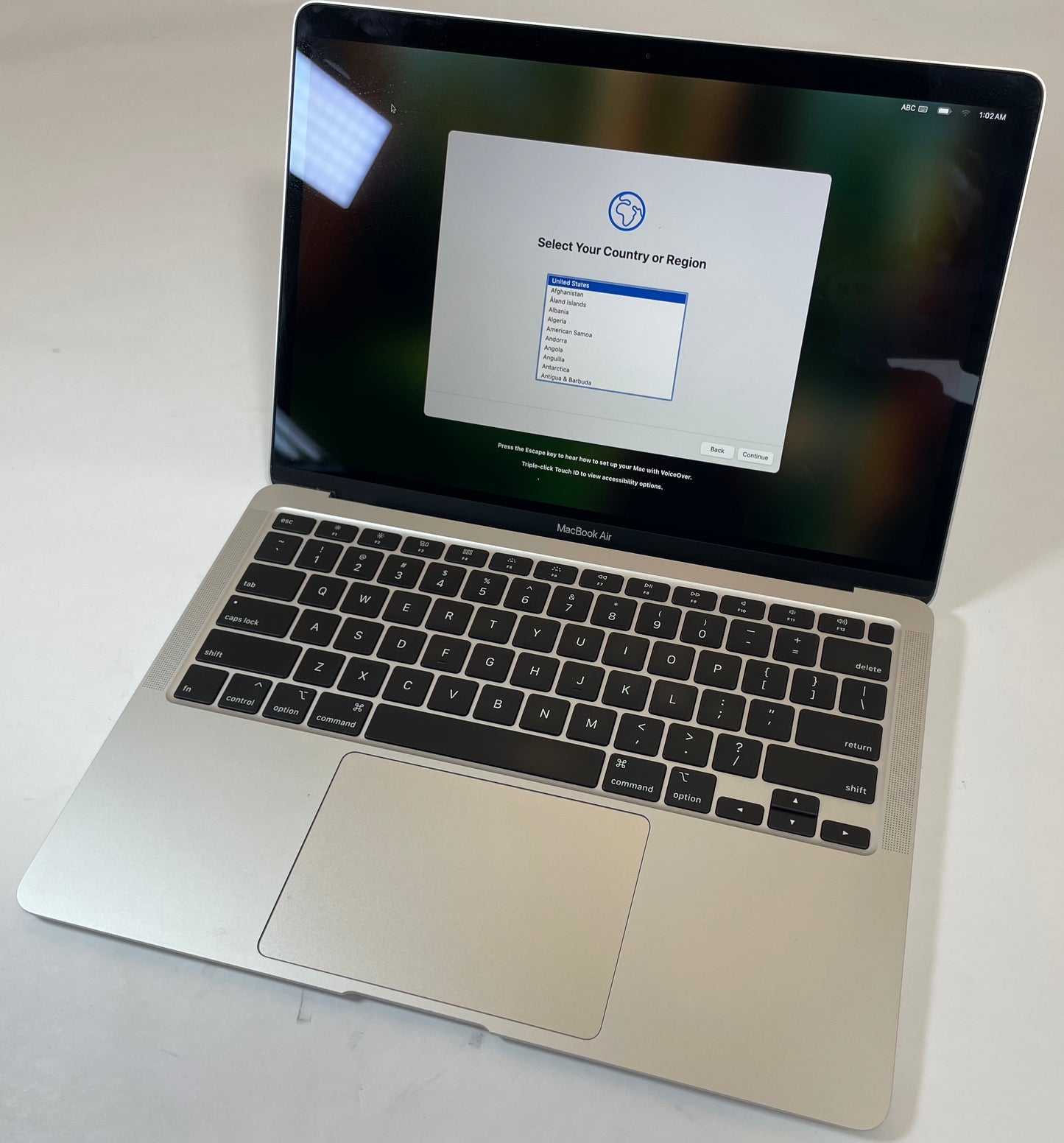 APPLE MacBook Air A2179 2020 13" i7 1060NG7 16GB 512GB Silver Sequoia -Very Good
