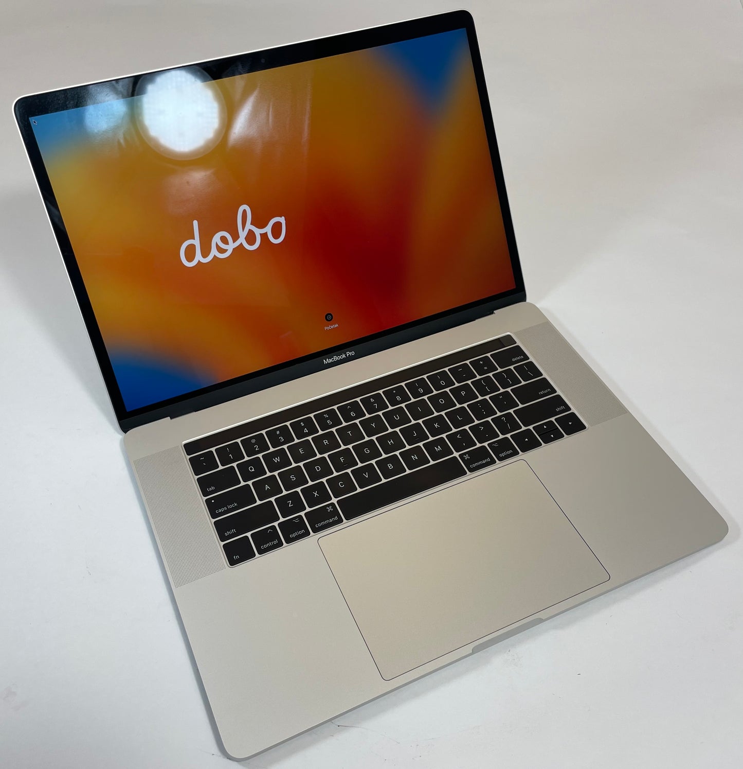 APPLE MacBook Pro A1707 2017 15" i7 7920HQ 16GB 512GB SSD Silver Ventura -Very Good