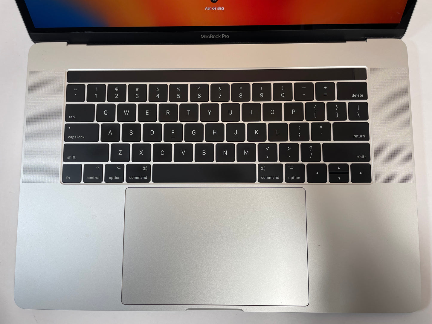 APPLE MacBook Pro A1707 2017 15" i7 7920HQ 16GB 512GB SSD Silver Ventura -Very Good