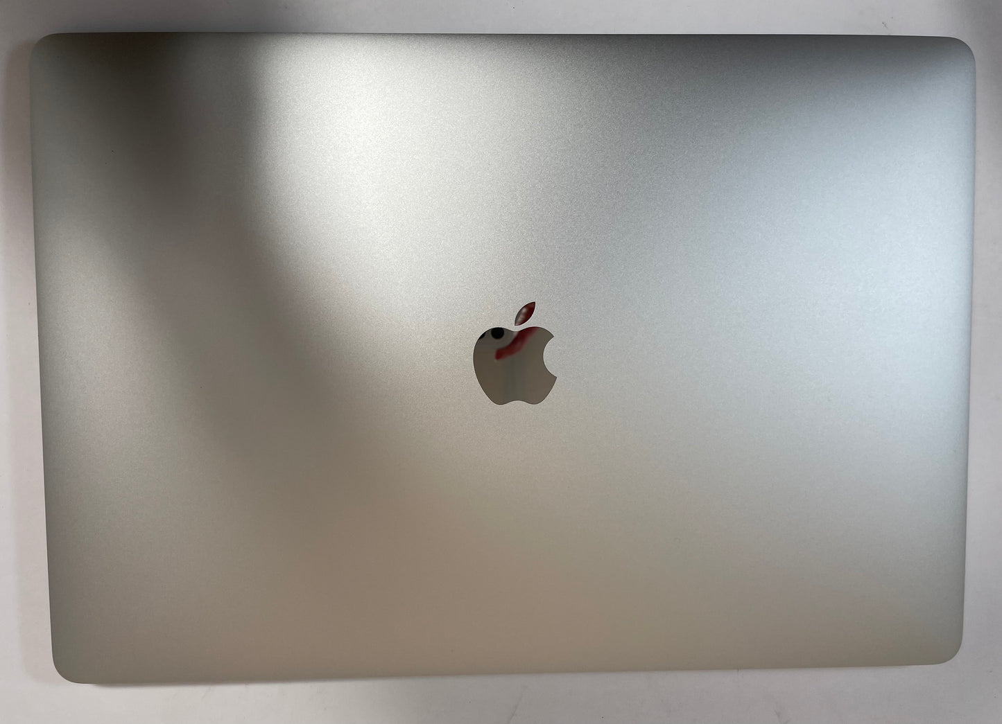 APPLE MacBook Pro A1707 2017 15" i7 7920HQ 16GB 512GB SSD Silver Ventura -Very Good