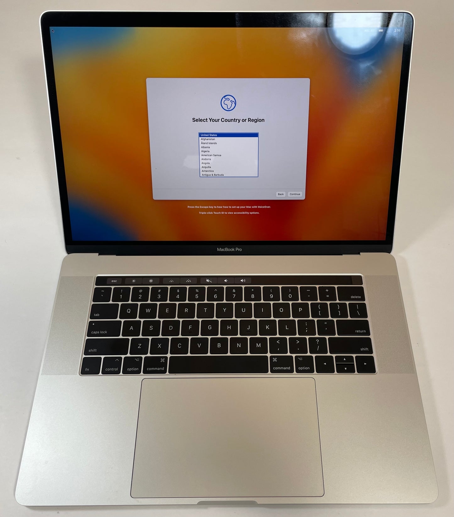 APPLE MacBook Pro A1707 2017 15" i7 7920HQ 16GB 512GB SSD Silver Ventura -Good