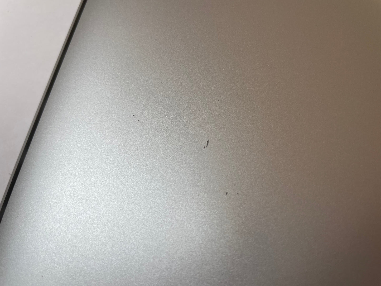 APPLE MacBook Pro A1707 2017 15" i7 7920HQ 16GB 512GB SSD Silver Ventura -Good
