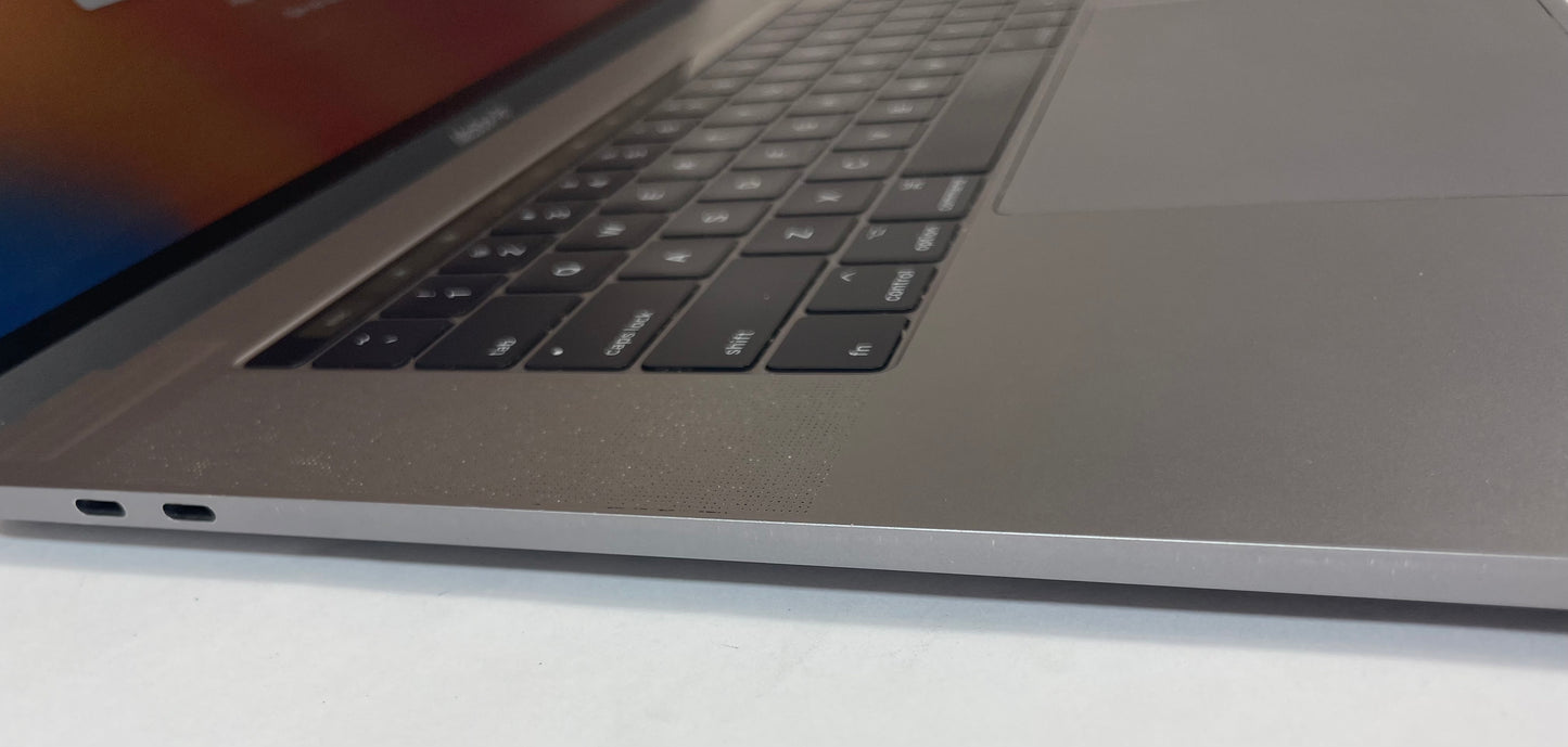 APPLE MacBook Pro A1707 2017 15" Core i7 7700HQ 16GB 256GB NVMe Gray Ventura