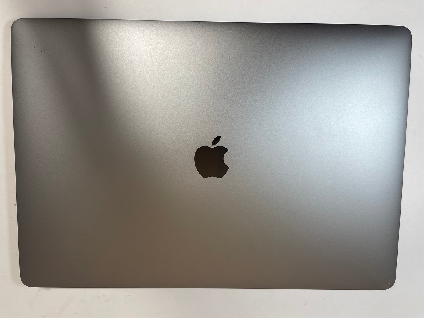 APPLE MacBook Pro A1707 2017 15" Core i7 7700HQ 16GB 256GB NVMe Gray Ventura