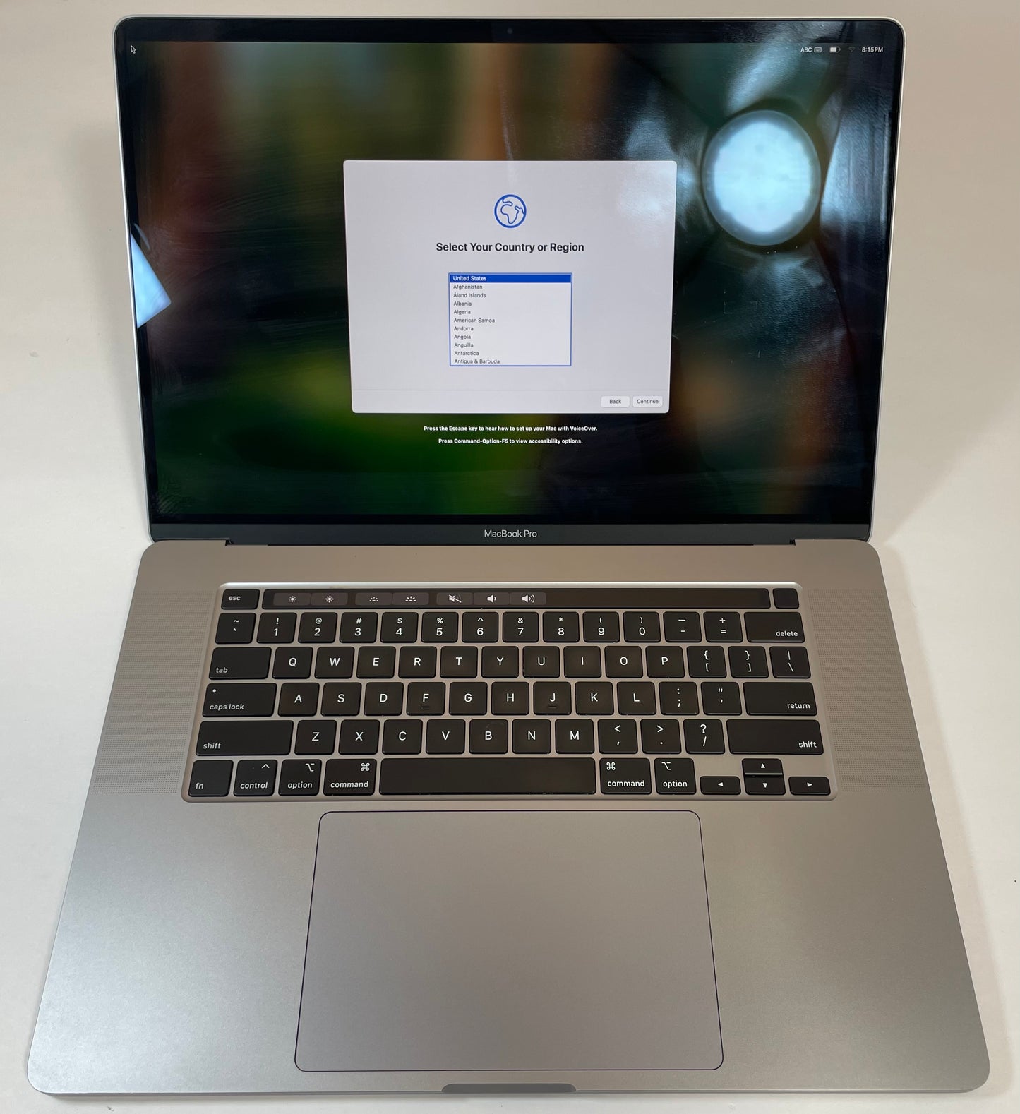 APPLE MacBook Pro A2141 2019 16" i9 9980HK 32GB 1TB SSD Gray Sequoia -Good